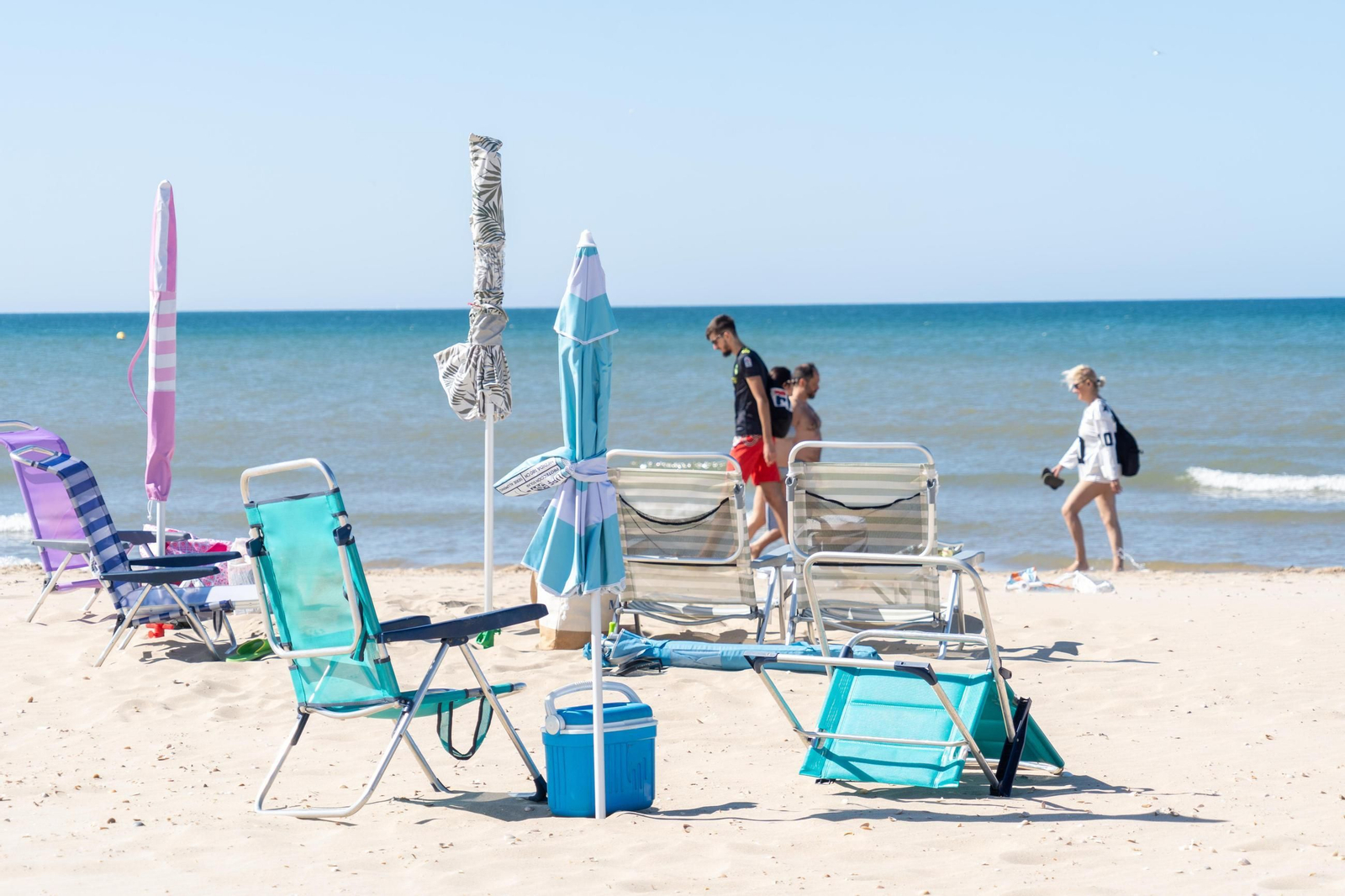 La Playa de la Bota este domingo, soleada, viva&nbsp;y&nbsp;con&nbsp;brisa