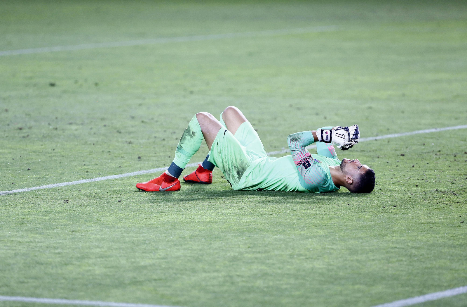 Las fotos de la liberación del Málaga CF tras ganar al Alcorcón