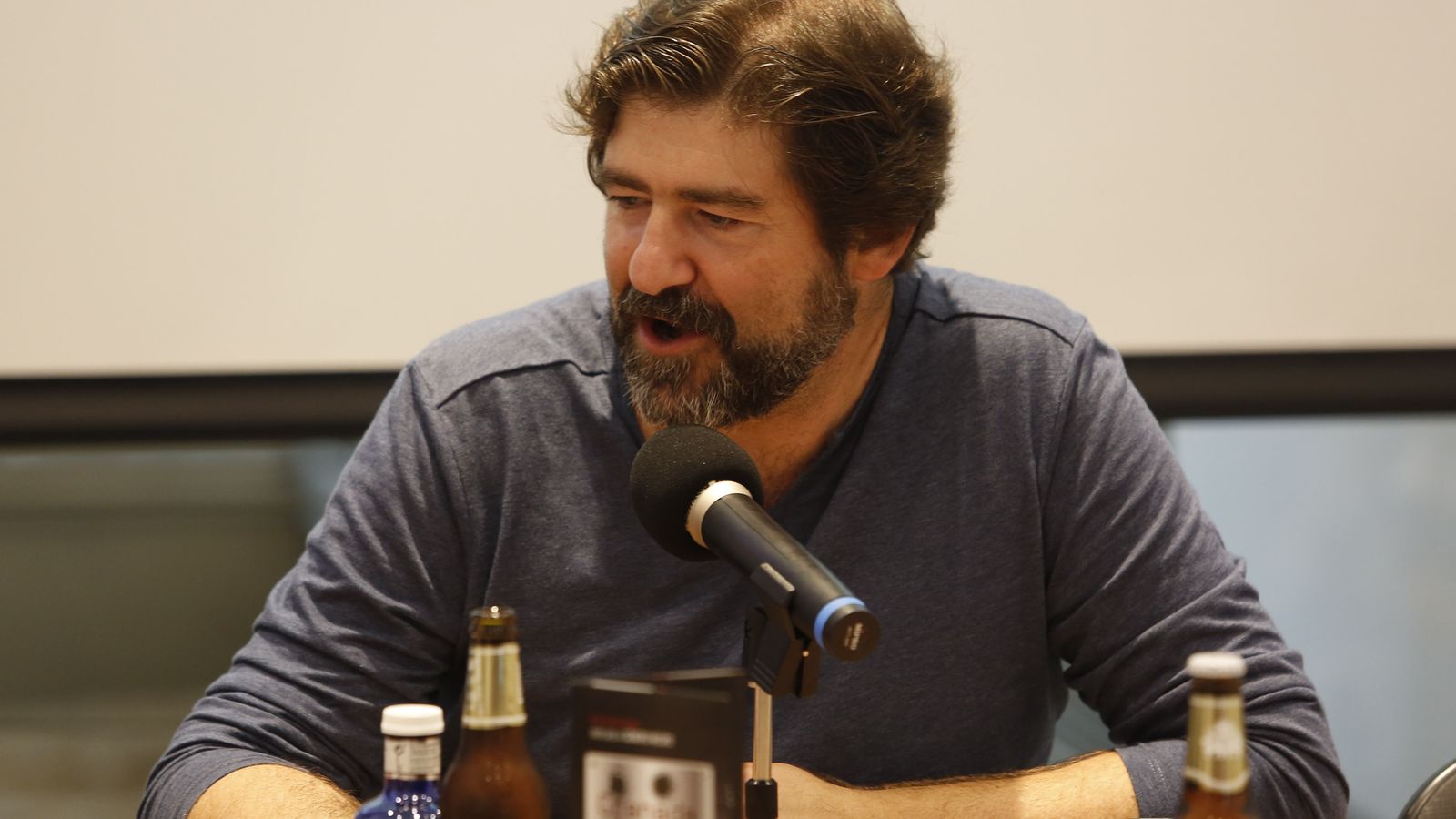 El dibujante salobreñero, Juanjo Guarnido, durante un acto