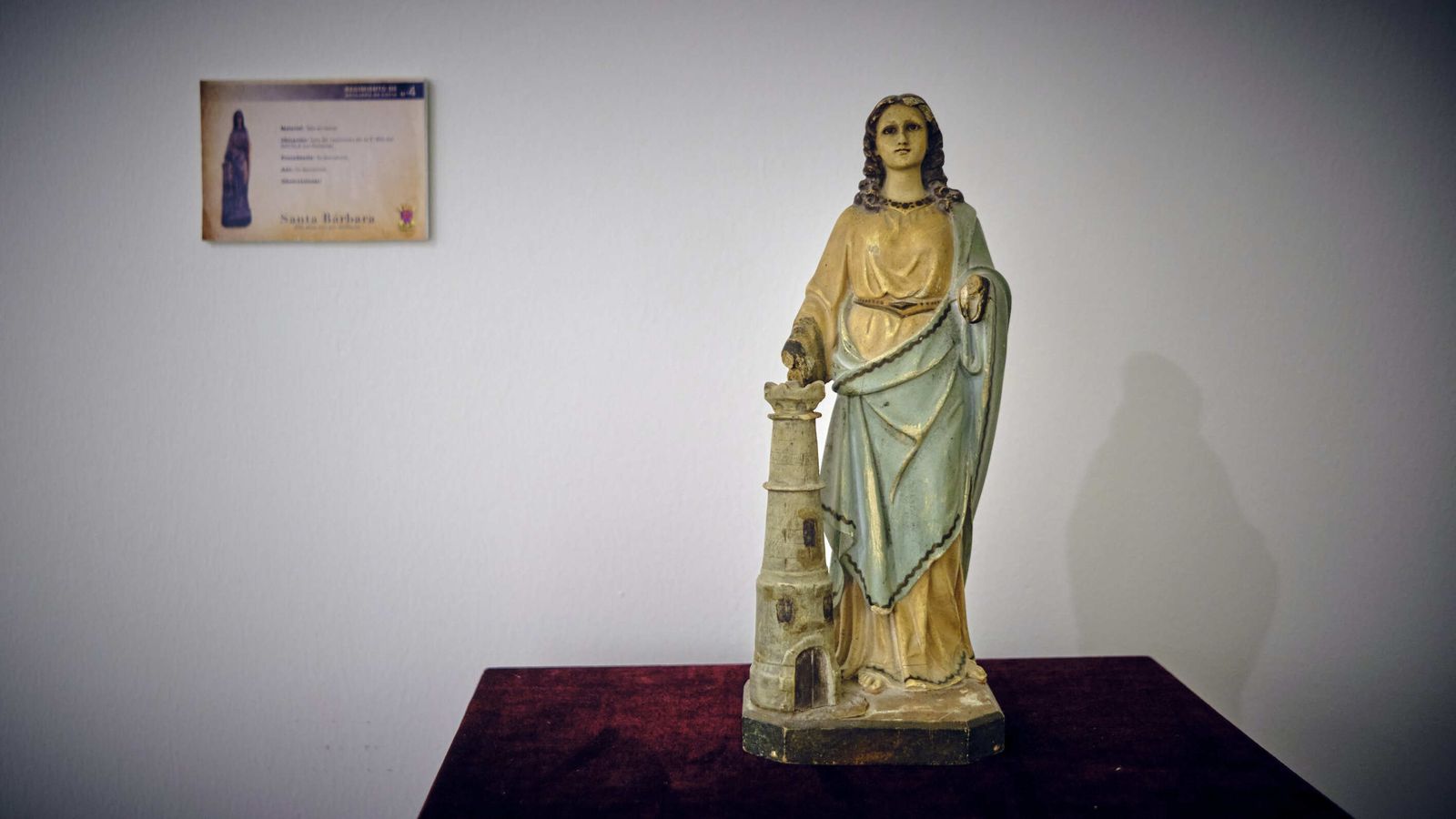 Exposición de  las imágenes relativas a Santa Barbaraque se custodian en las dependencias que el RACTA-4