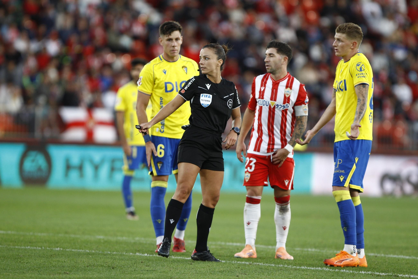 El partido U.D. Almería-Cádiz C.F. en imágenes