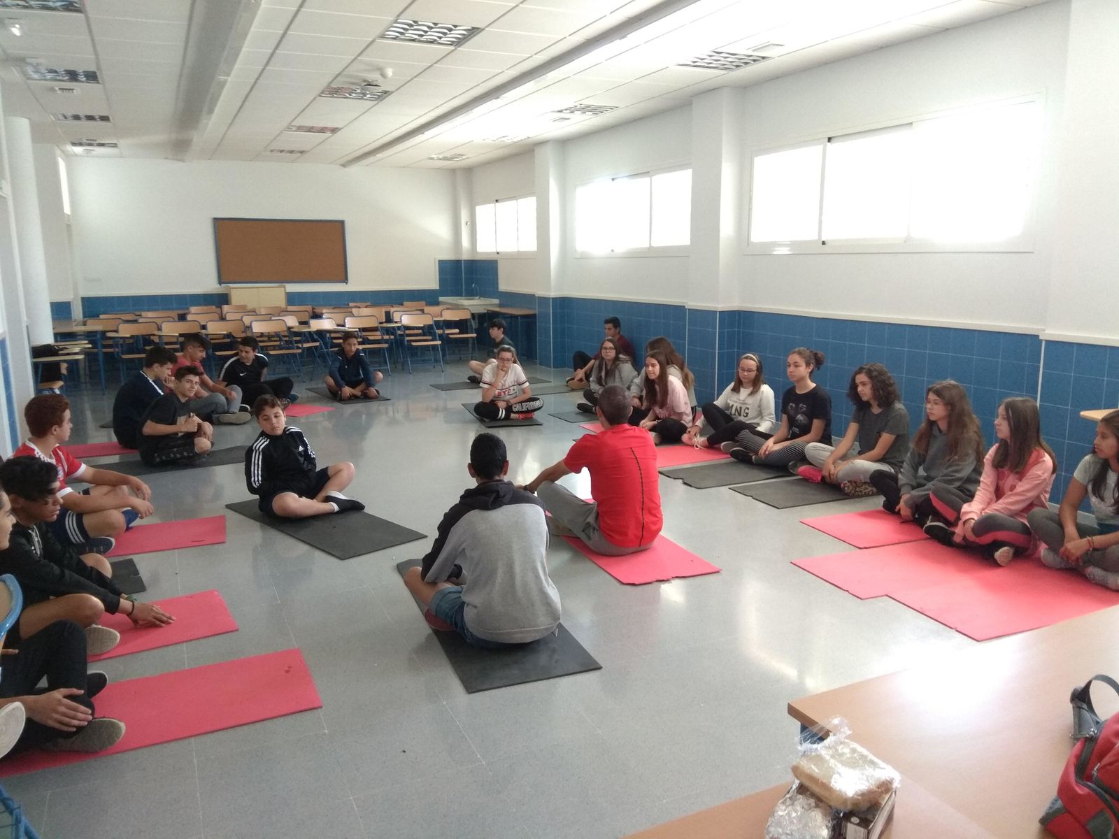 Una de las actividades de la Semana Saludable, desarrollada en plena aula.