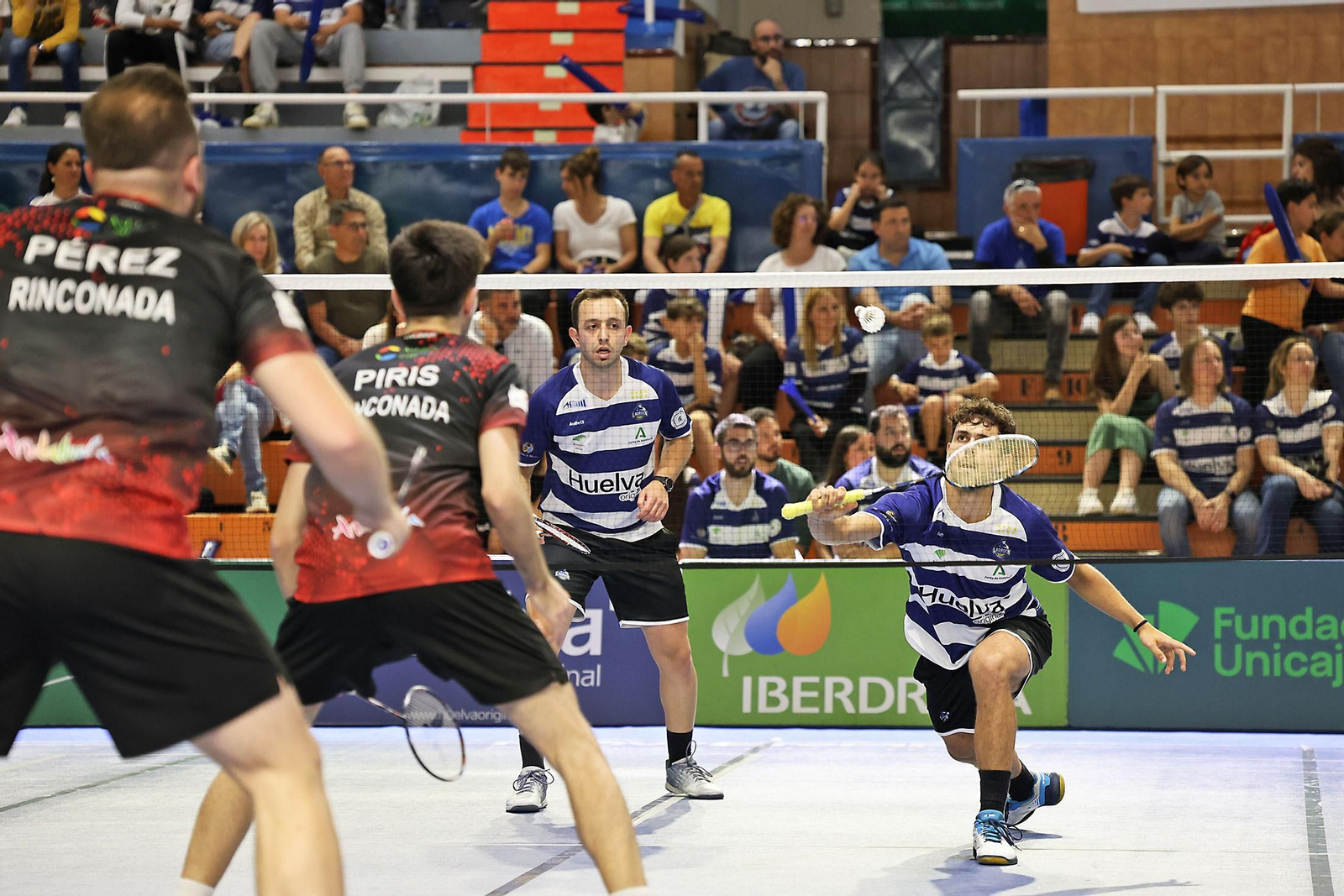 Imágenes de la final de liga de bádminton entre el IES La Orden y La RInconada