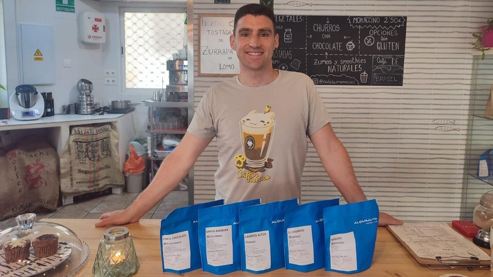 Luis Fernando ha hecho crecer a su cafetería gracias a su esfuerzo, profesionalidad y dedicación.