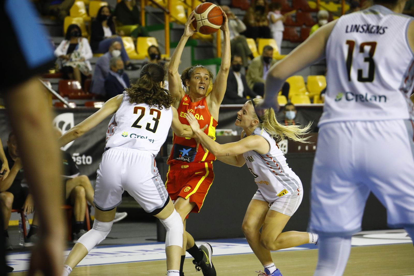 Las imágenes del triunfo de España ante Bélgica en Córdoba.