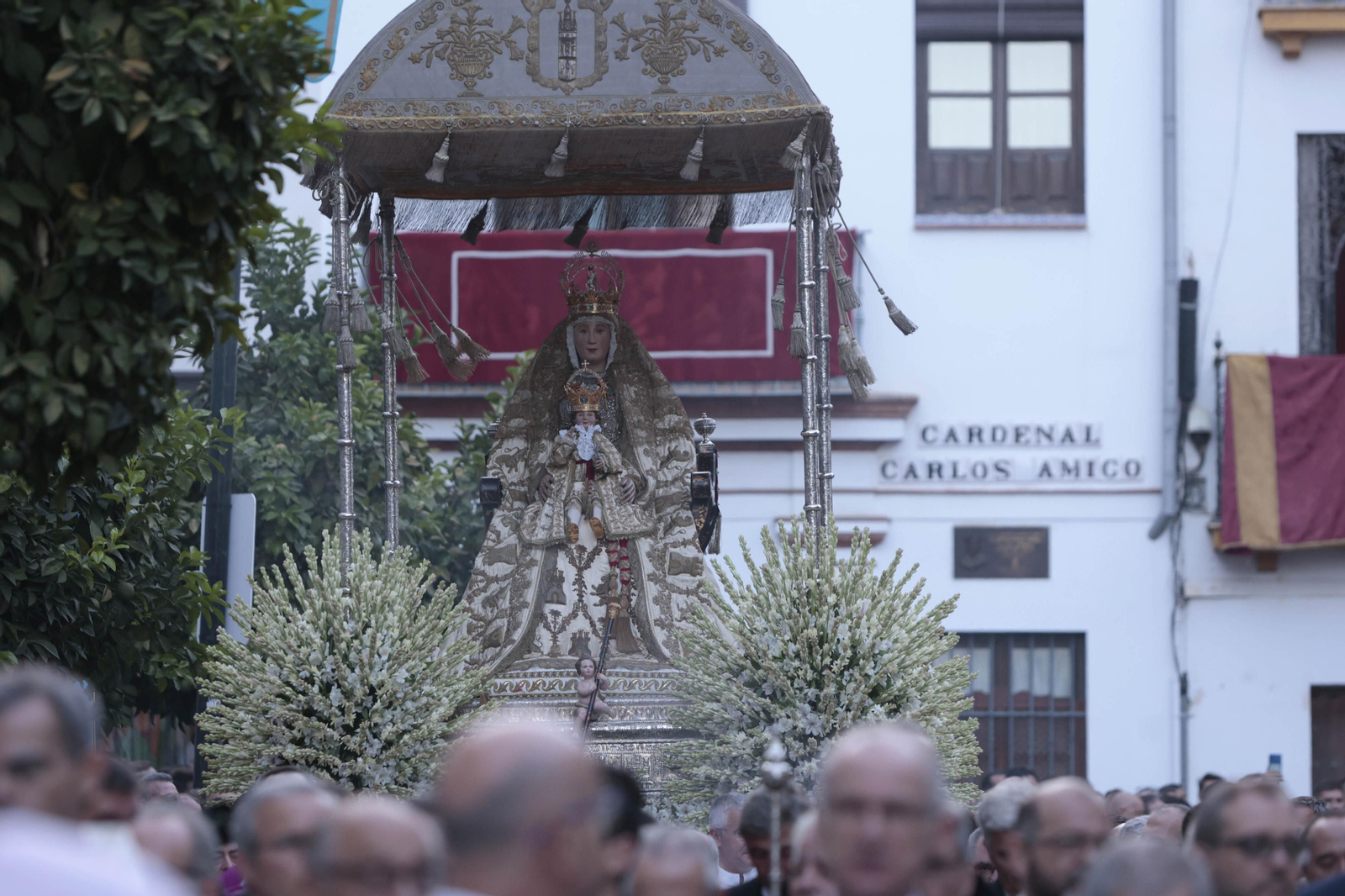 La procesión de la Virgen de los Reyes en imágenes