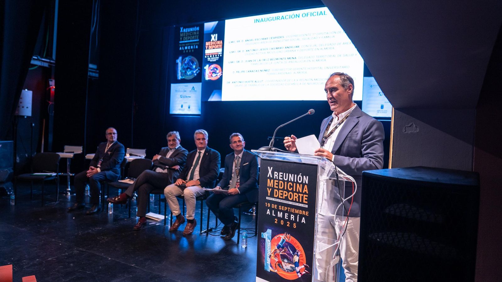 El concejal de Ciudad Activa, Antonio Casimiro, inauguró este encuentro científico.