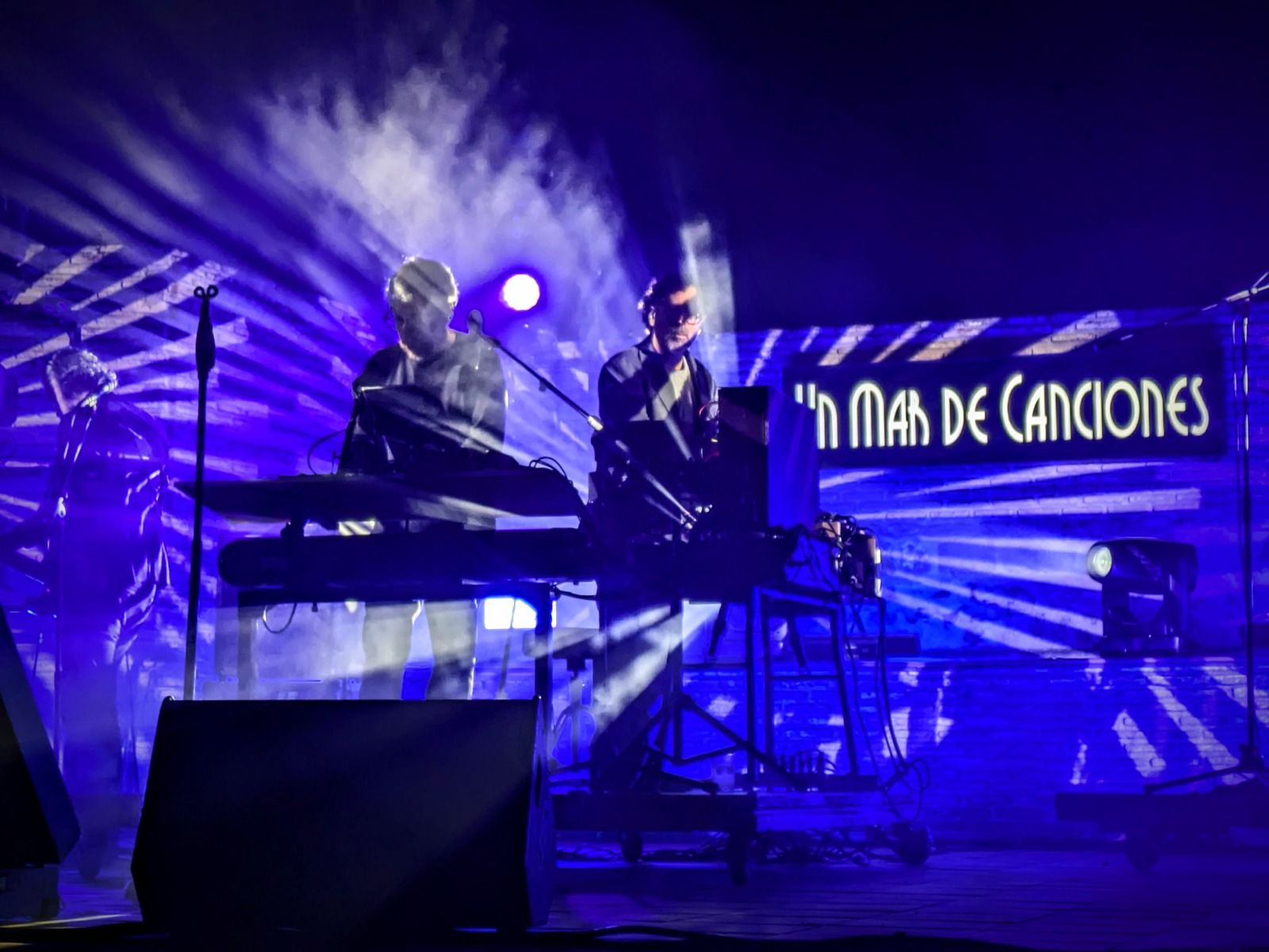 Un Mar de Canciones, algo más que música, una filosofía.... en imágenes