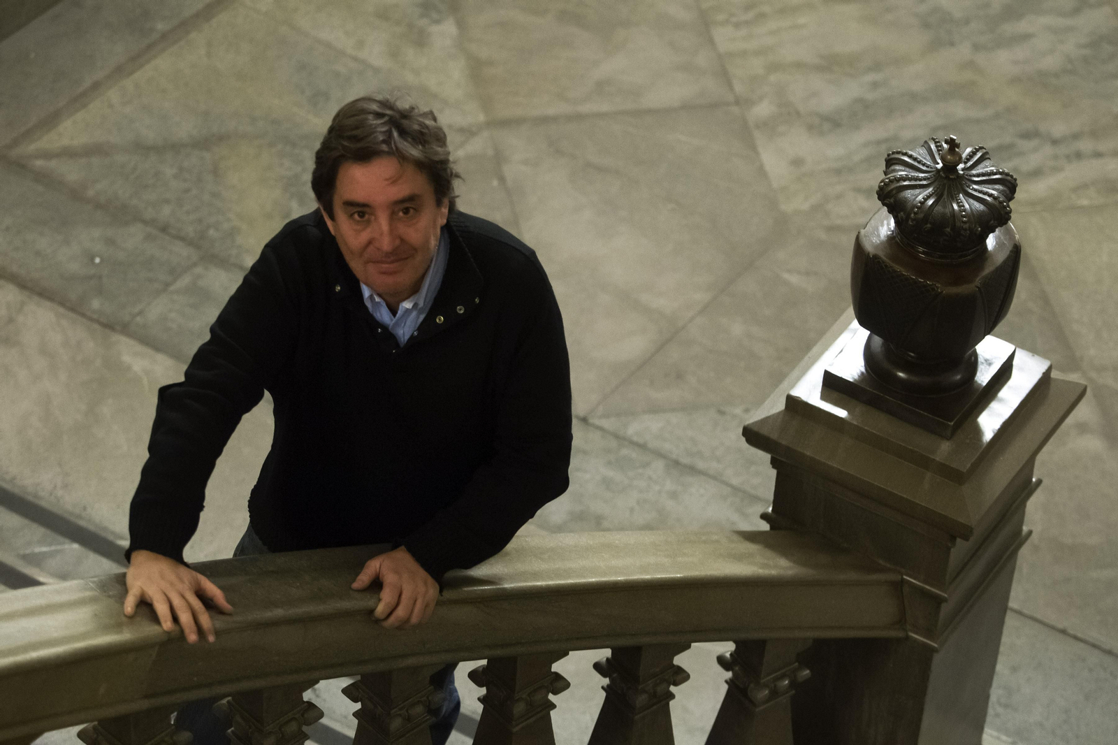 El poeta granadino Luis García Montero recibe un homenaje con esta obra.