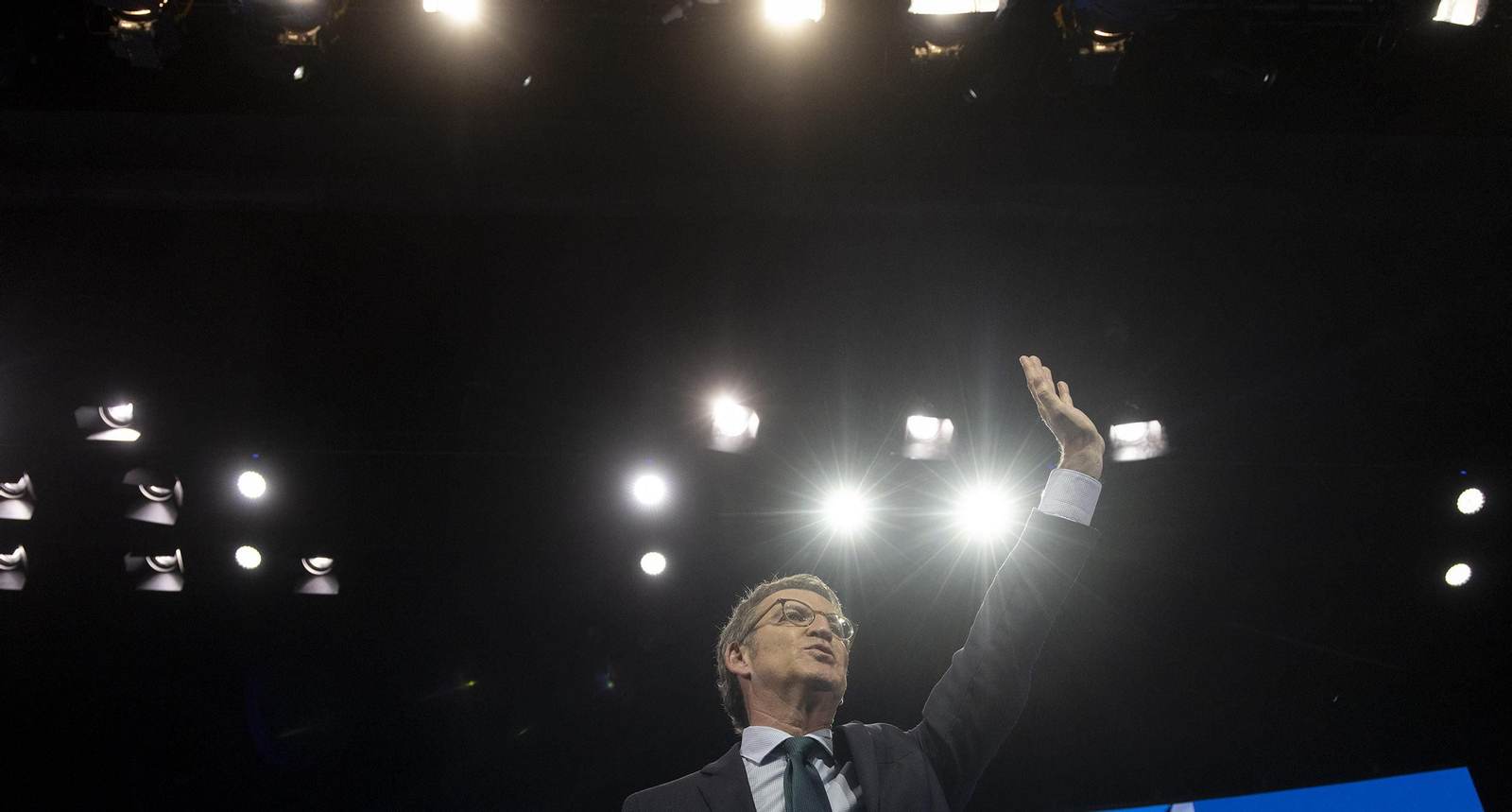 La proclamación de Feijóo como presidente del PP en Sevilla, en imágenes