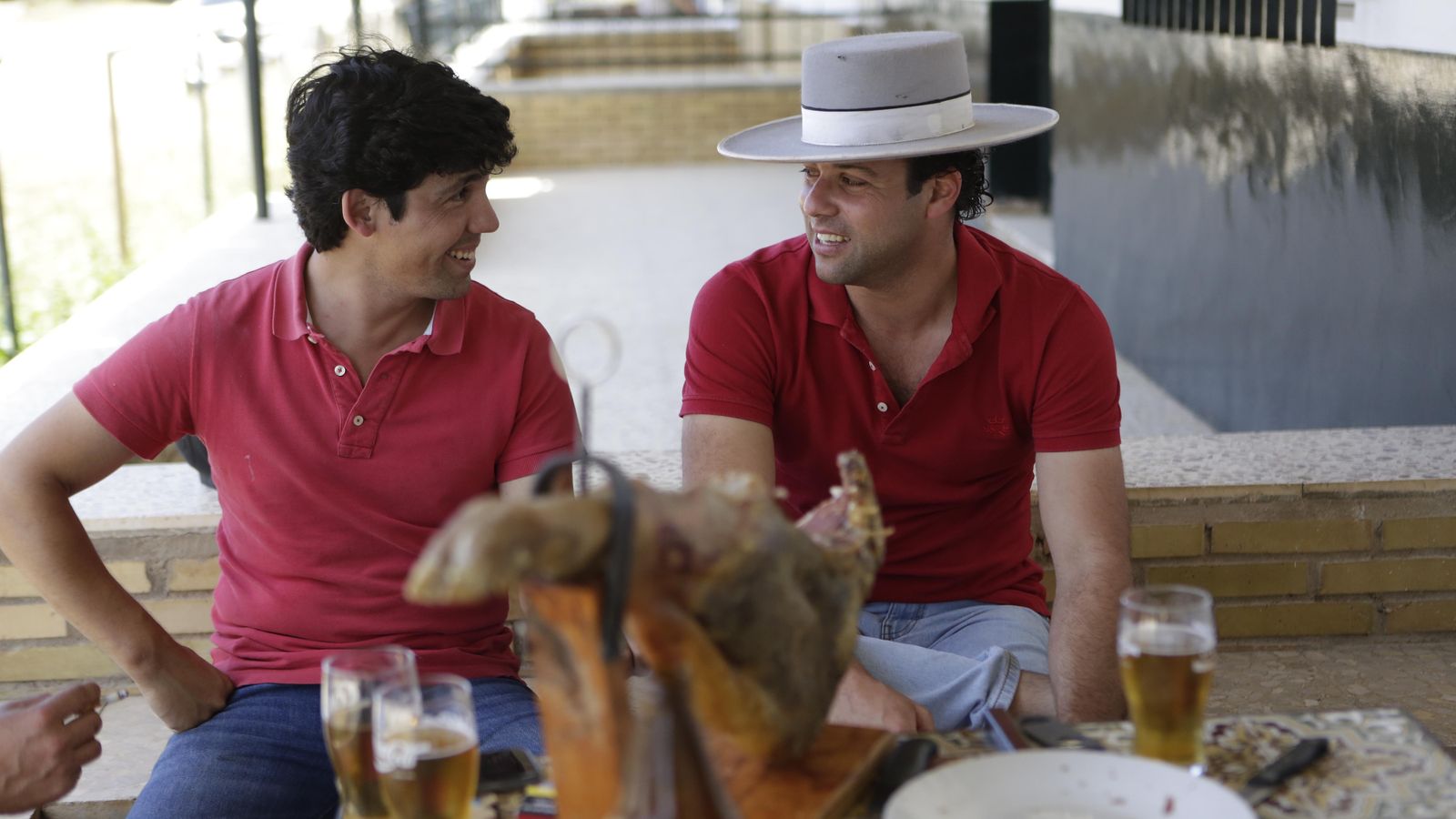 Imágenes de un viernes de Rocío sin romería