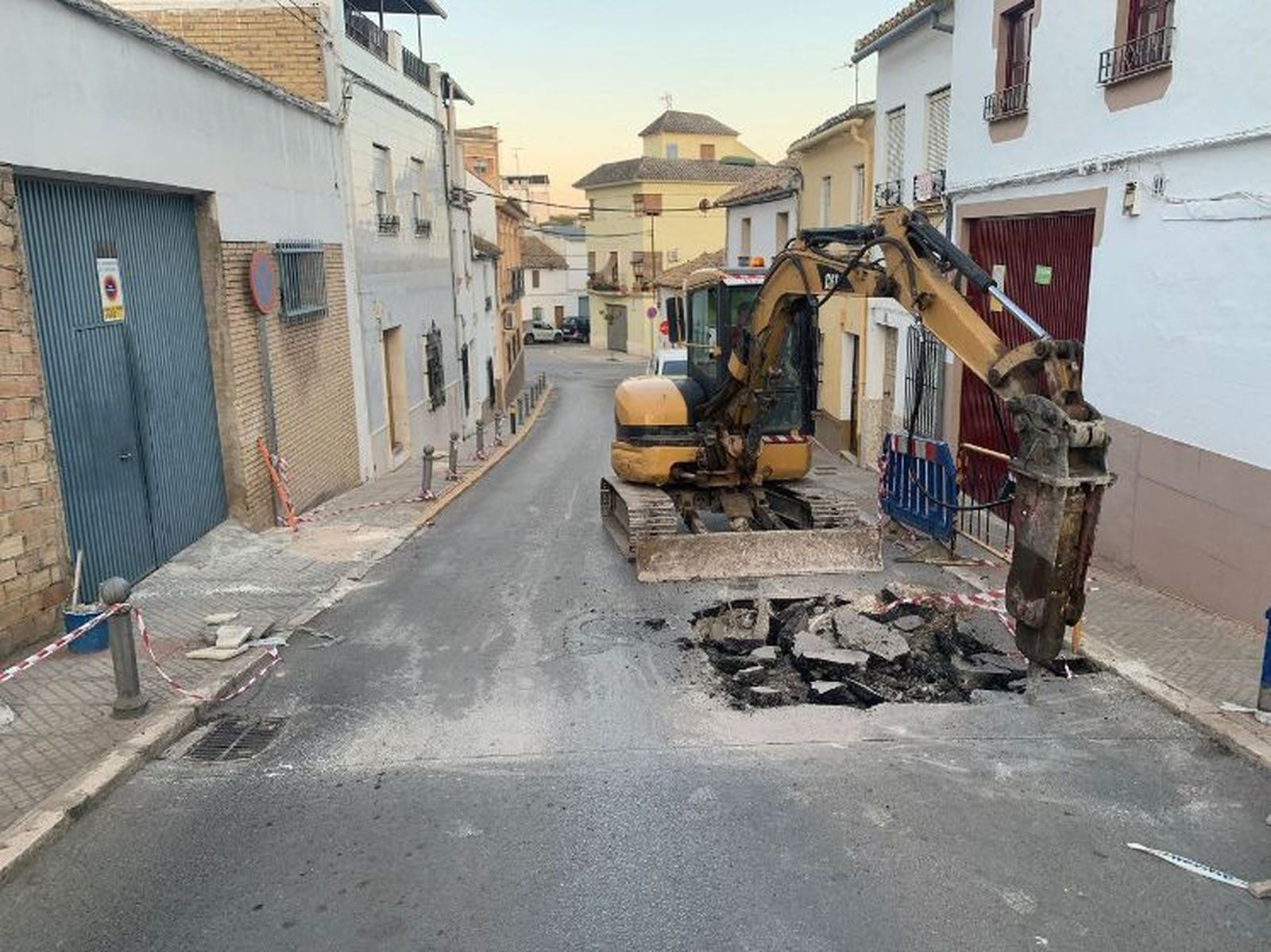 Daños en Menéndez Pelayo, en Puente Genil.