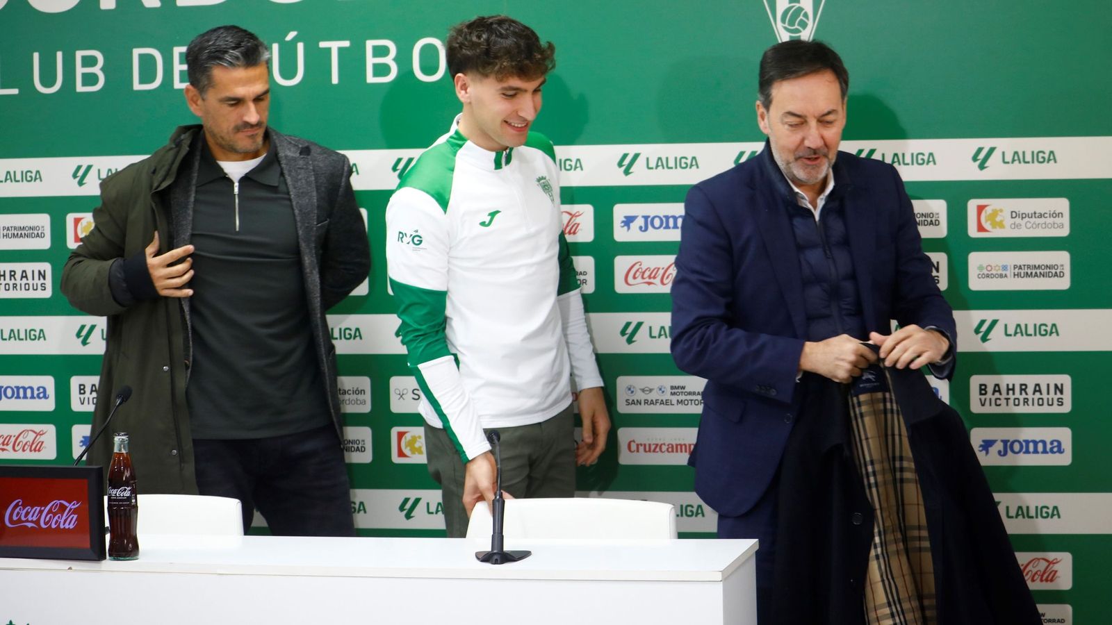 Juanito y Monterrubio, los responsables deportivos del Córdoba CF, en la presentación de Percan.