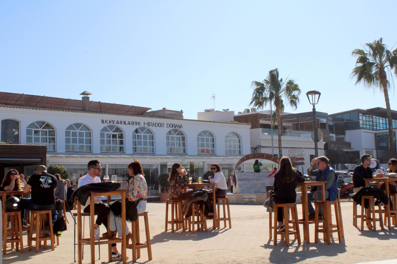 Paseo marítimo de Bajo Guía en enero de 2024: 'Abarrotao'