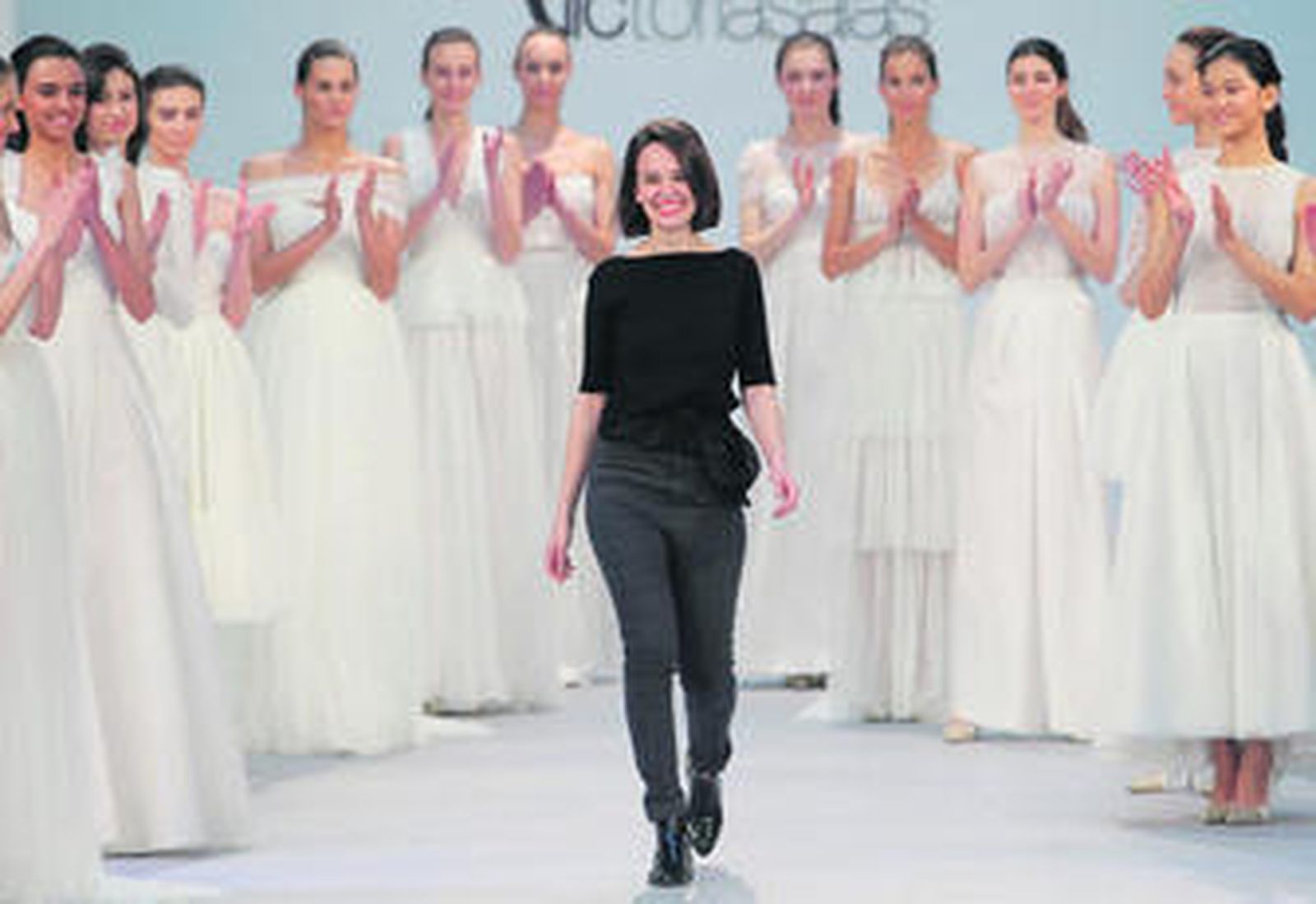 La diseñadora almeriense en la Pasarela Costura España.