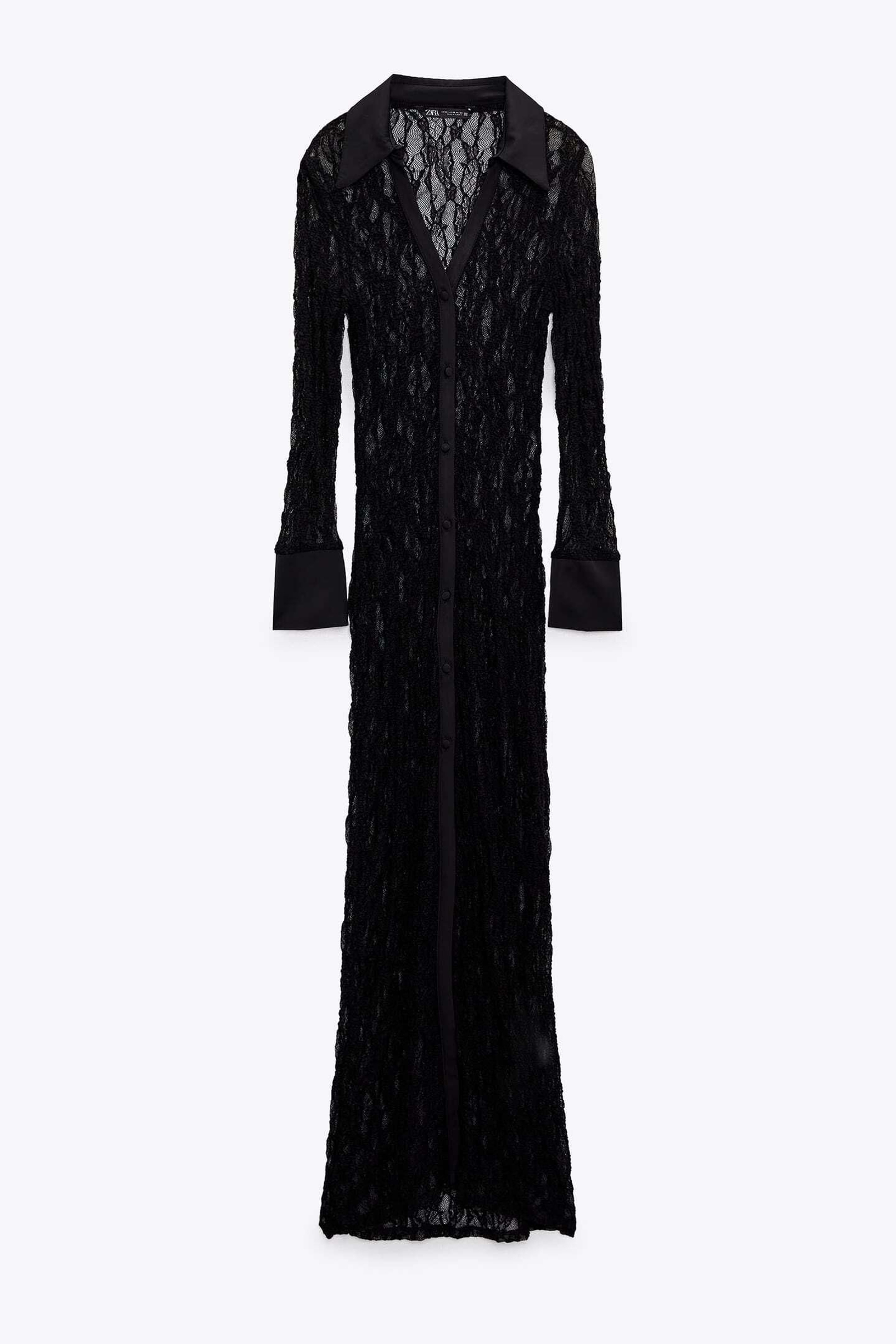 Vestido camisero de encaje de Zara.