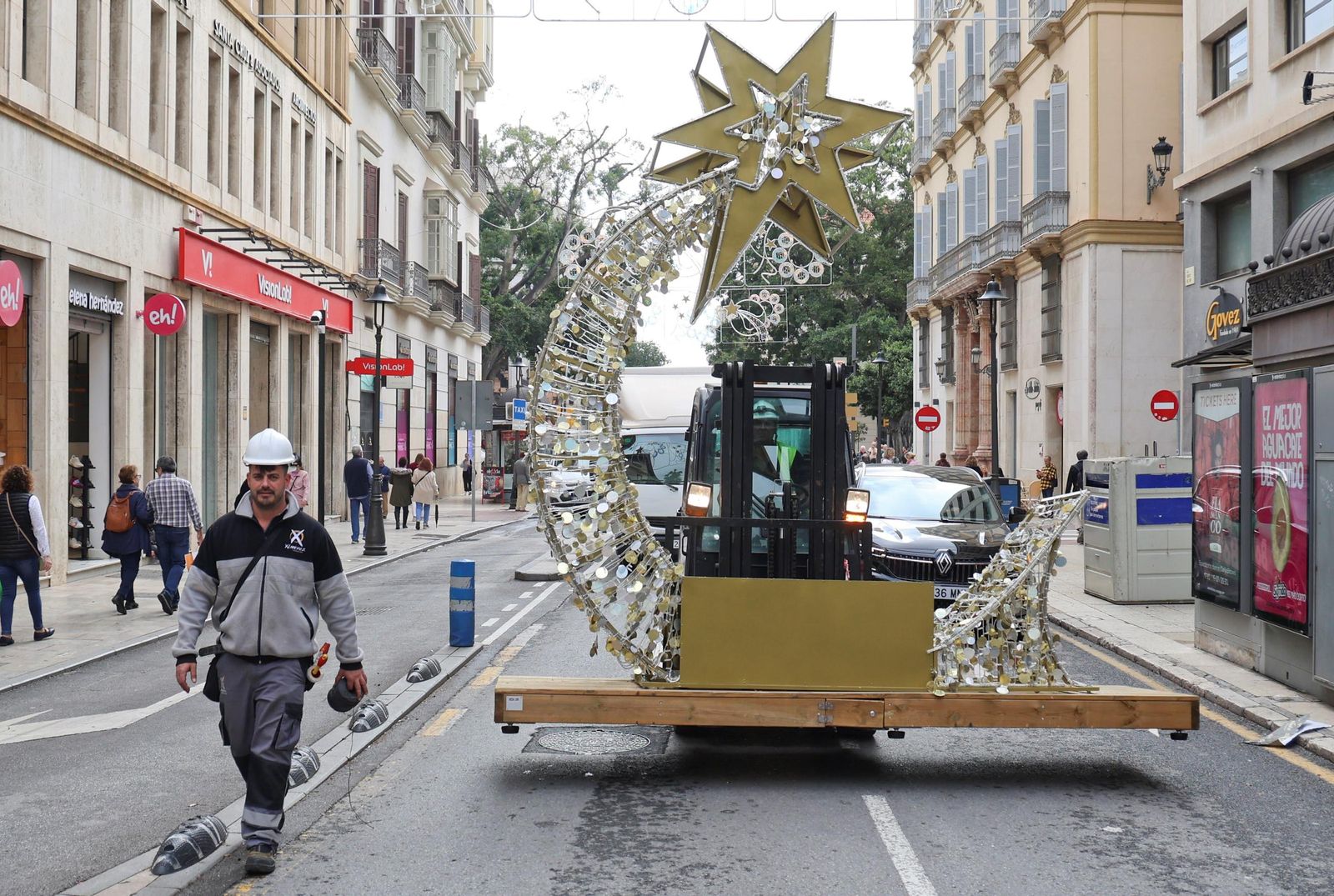 Los preparativos para la Navidad en el centro de Málaga, en fotos