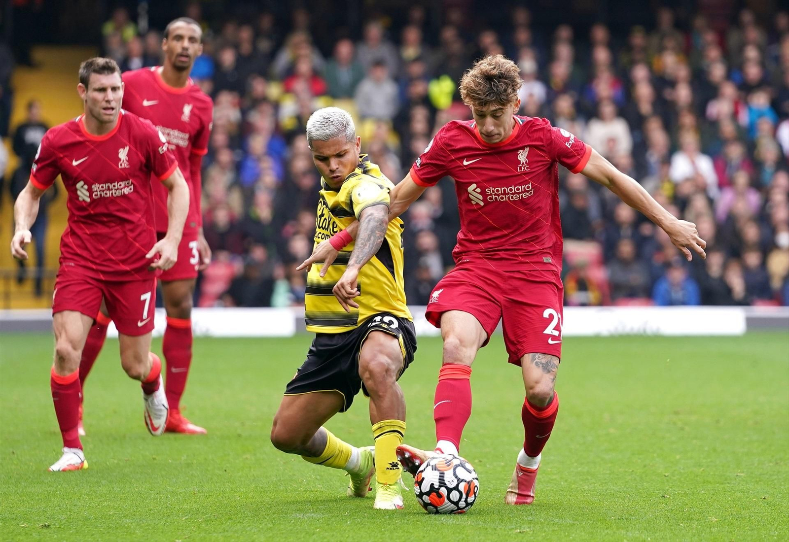 Las fotos de la carrera de Cucho Hernández