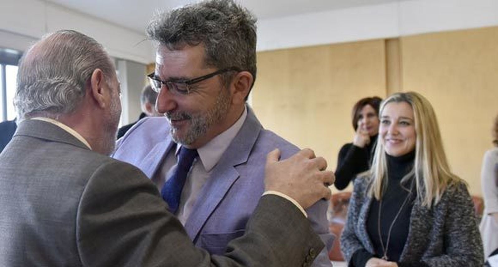 Limones no dejará la Alcaldía hasta que tome posesión en el Congreso