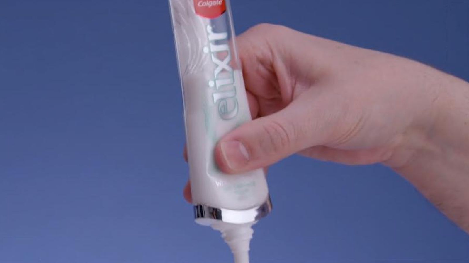Tubo de pasta de dientes 'Colgate' con LiquiGlide