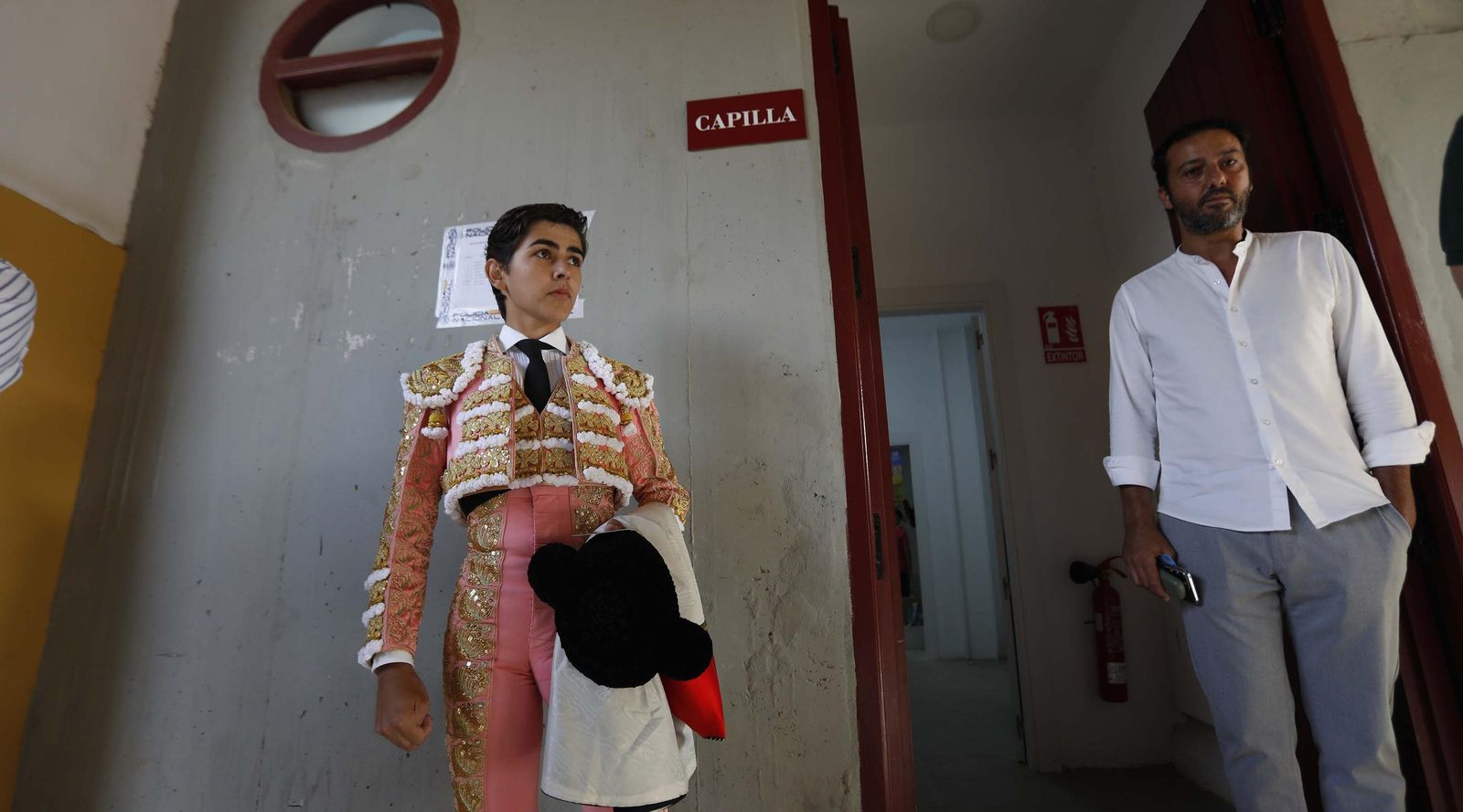Fotos del triunfo de Manuel Roman y Javier Zulueta con la buena novillada de Núñez de Tarifa que abrió la Feria de La Línea