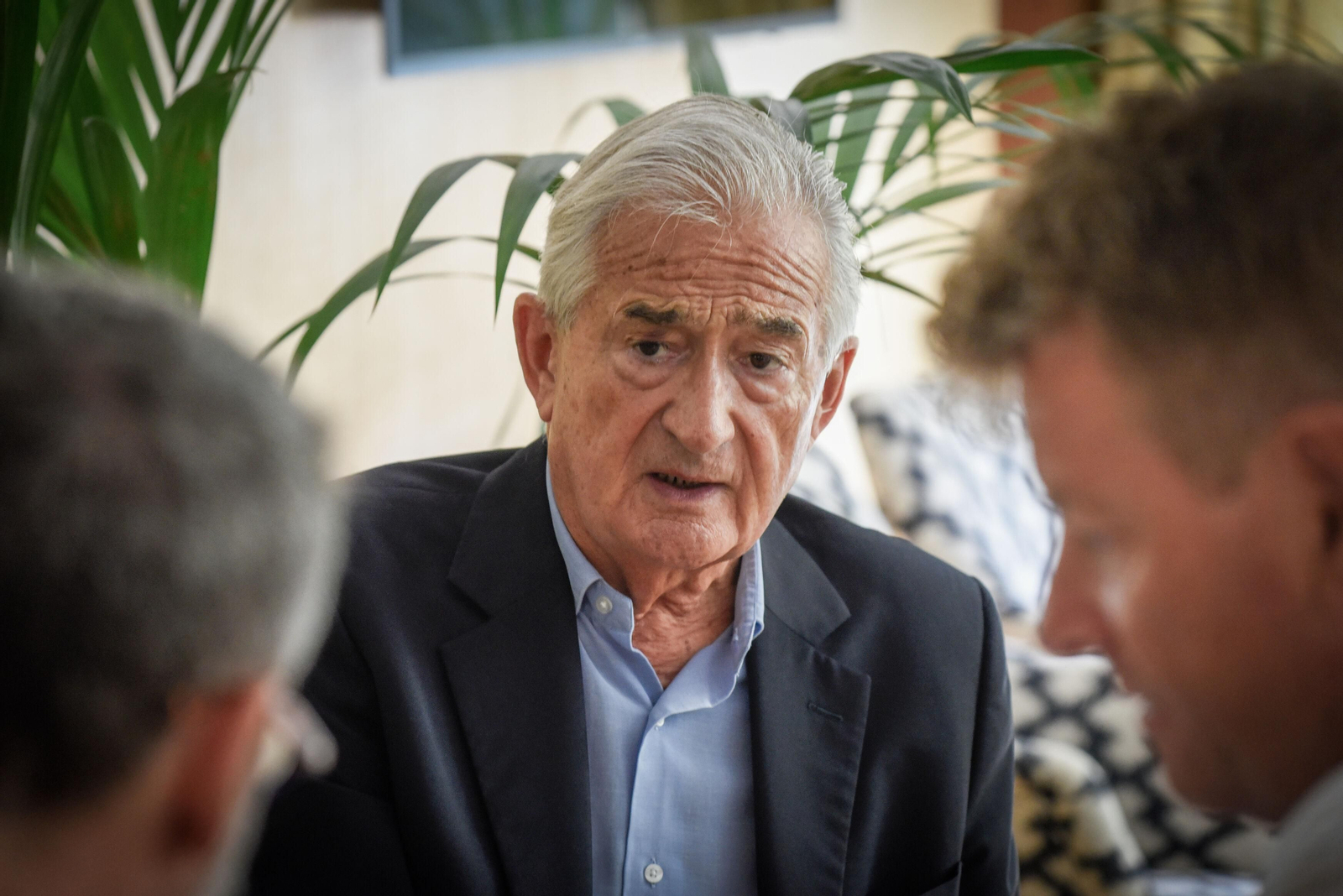 Sir Antony Beevor, en el Hotel Inglaterra de Sevilla.
