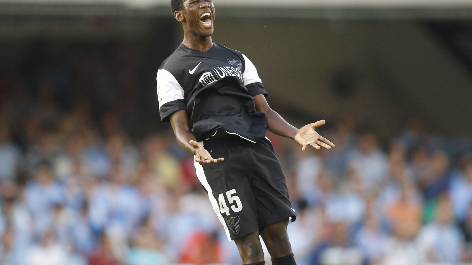 Fabrice Olinga celebra su gol en Balaídos.