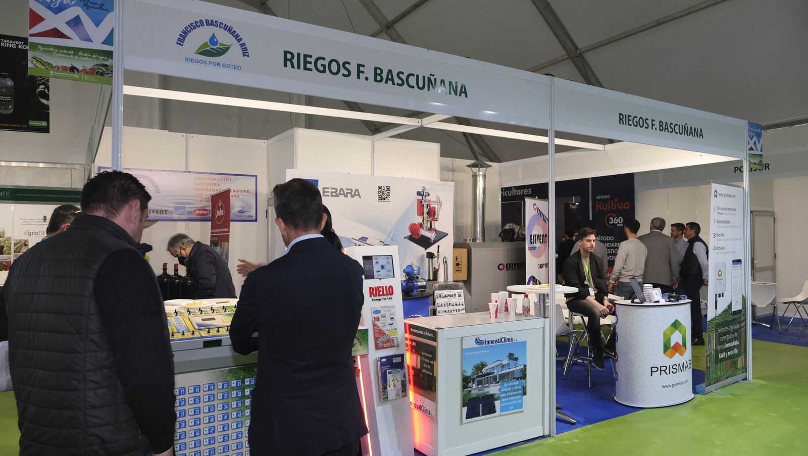 Imágenes del primer día de Expolevante Níjar.