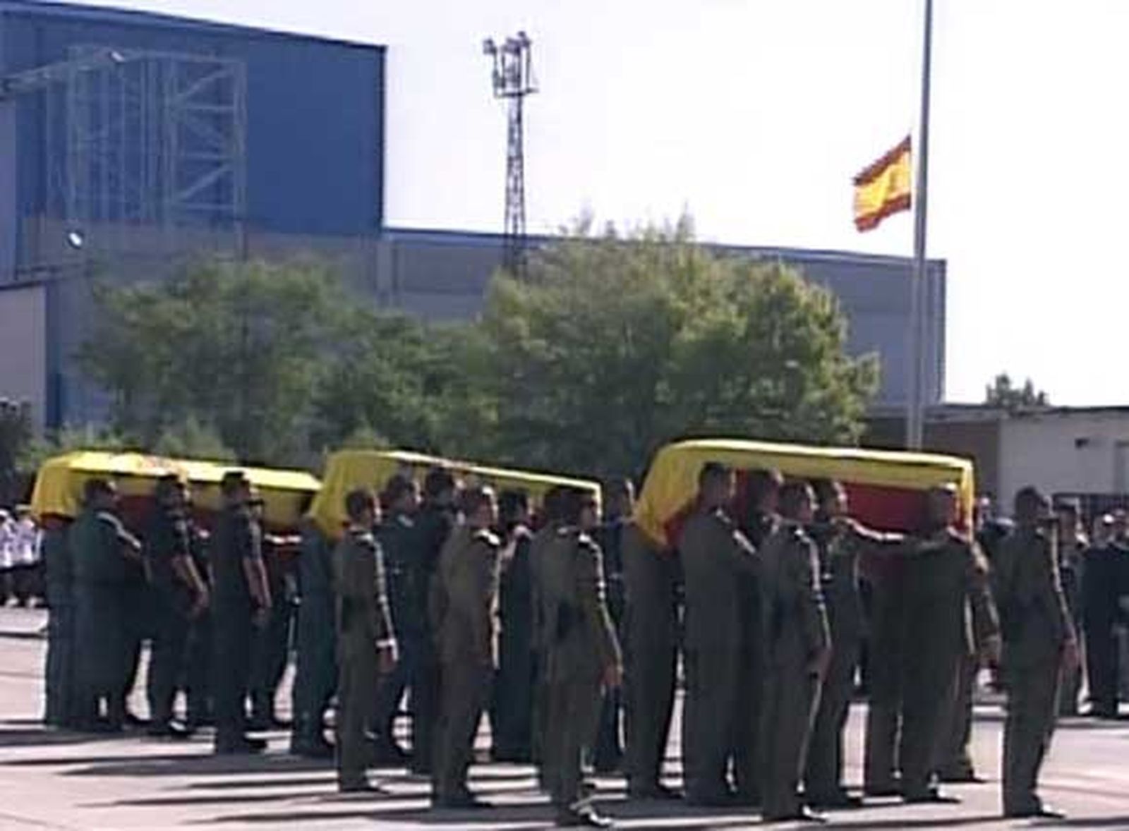 Máximos honores para los fallecidos en el atentado de Afganistán