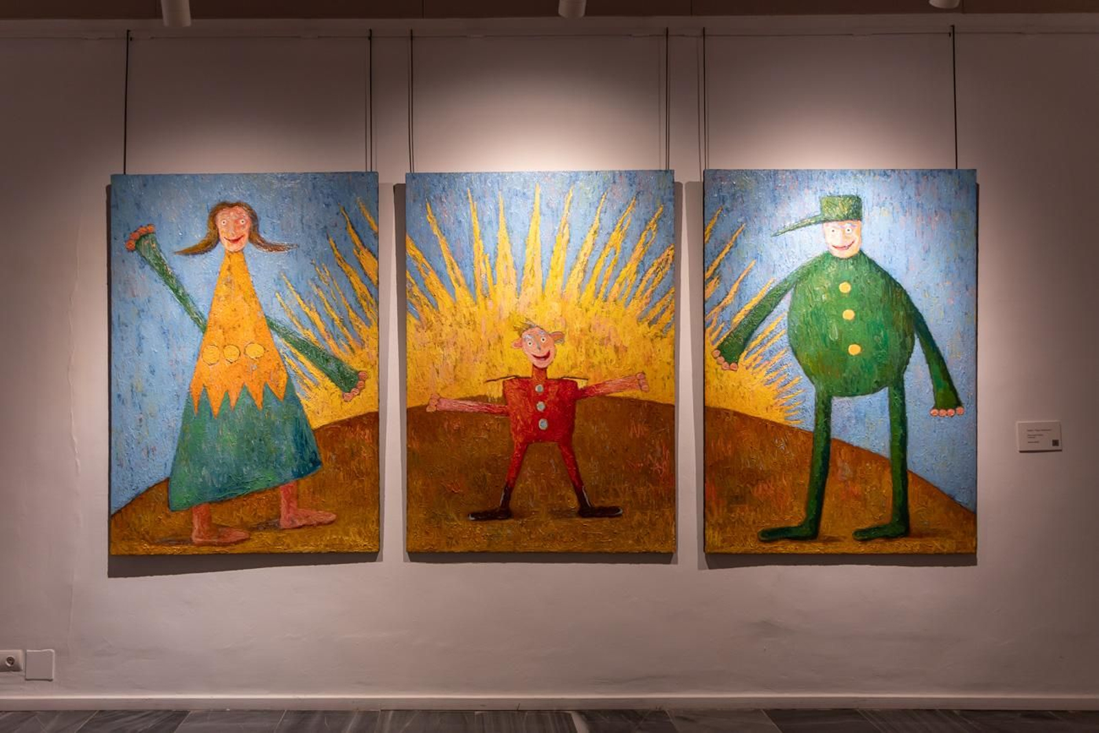 Una exposición en imágenes: ‘Escritura’ o el circo de la condición humana según José Antonio Zaragoza