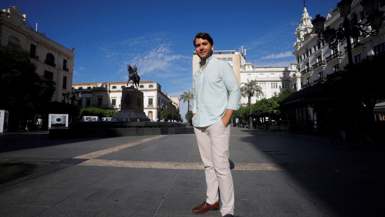 Fernando Priego posa en la plaza de las Tendillas.