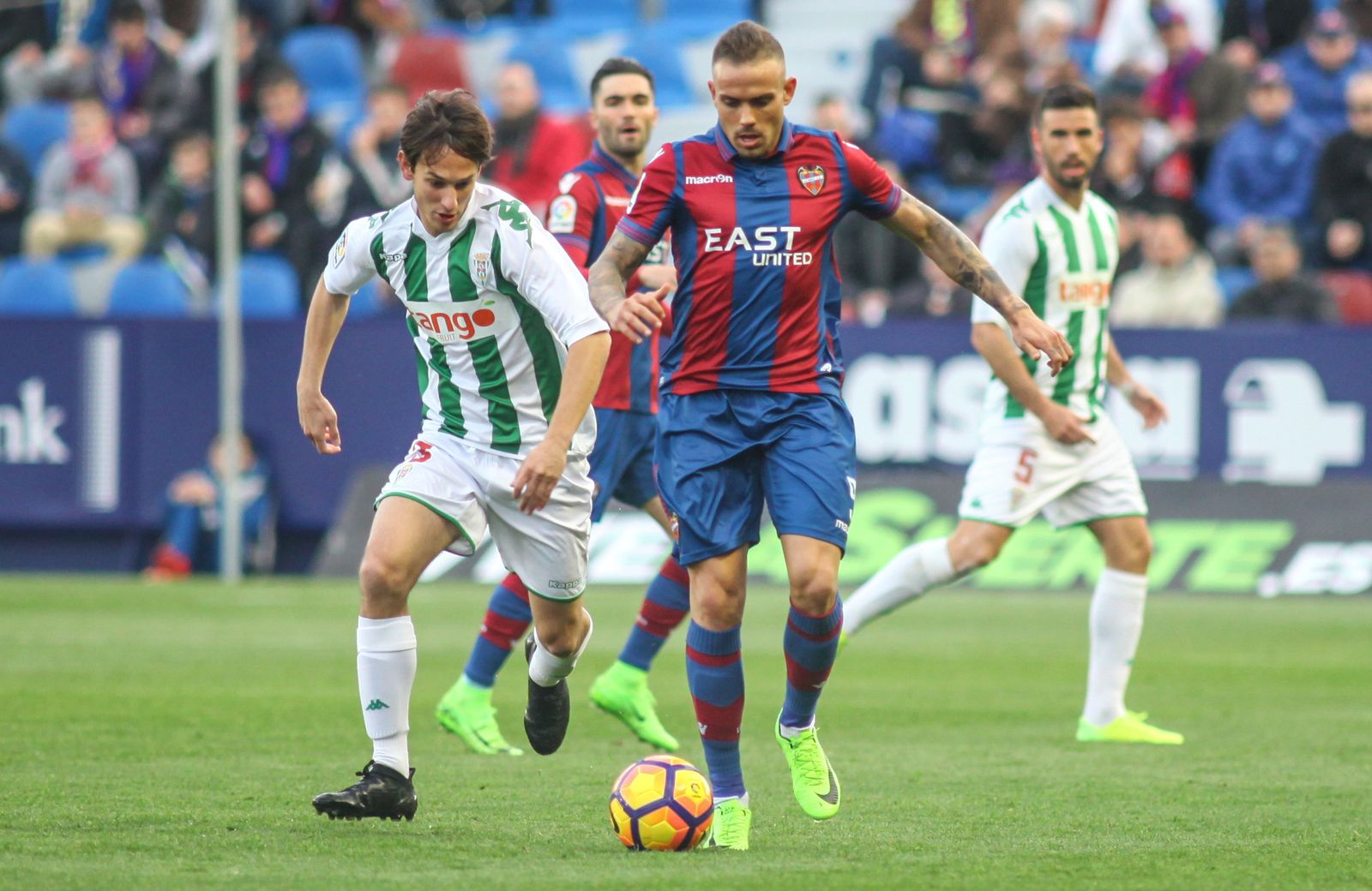 Las imágenes del Levante-Córdoba