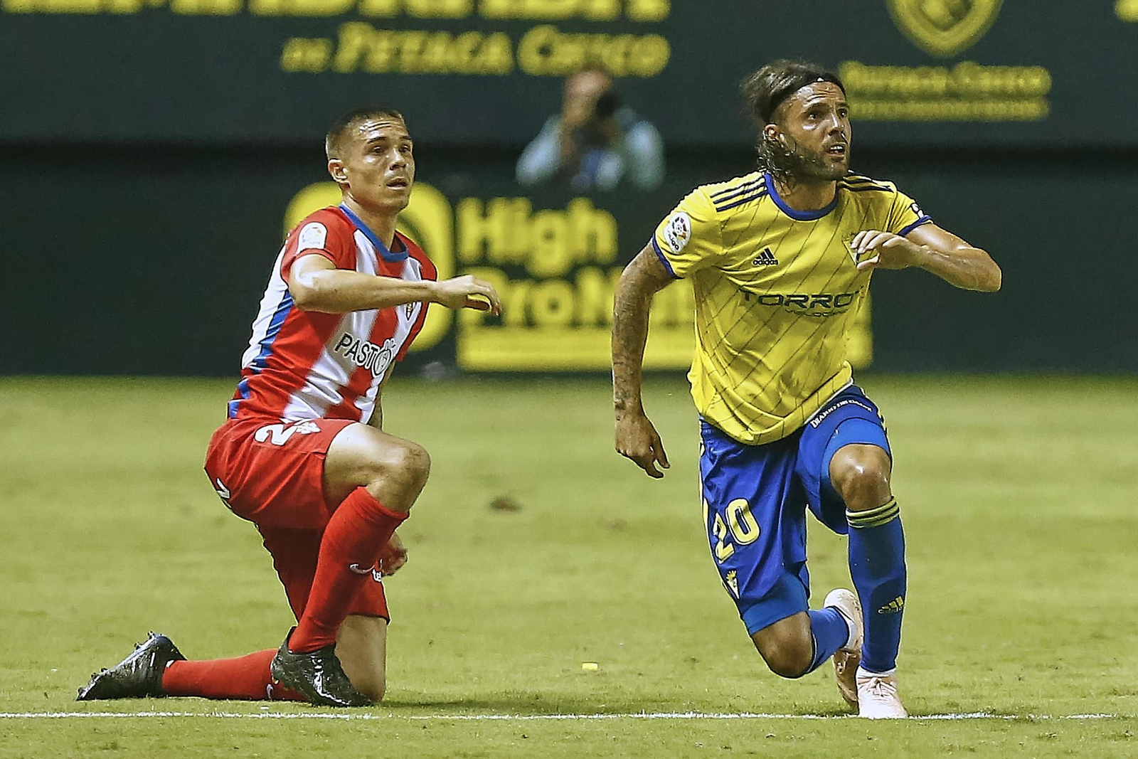 Las imágenes del Cádiz-Sporting