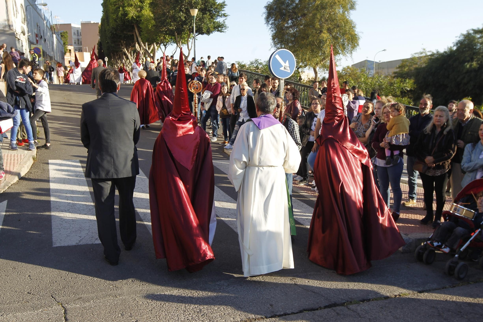 Imágenes de la Procesión del Camino por el Barrio de Araceli