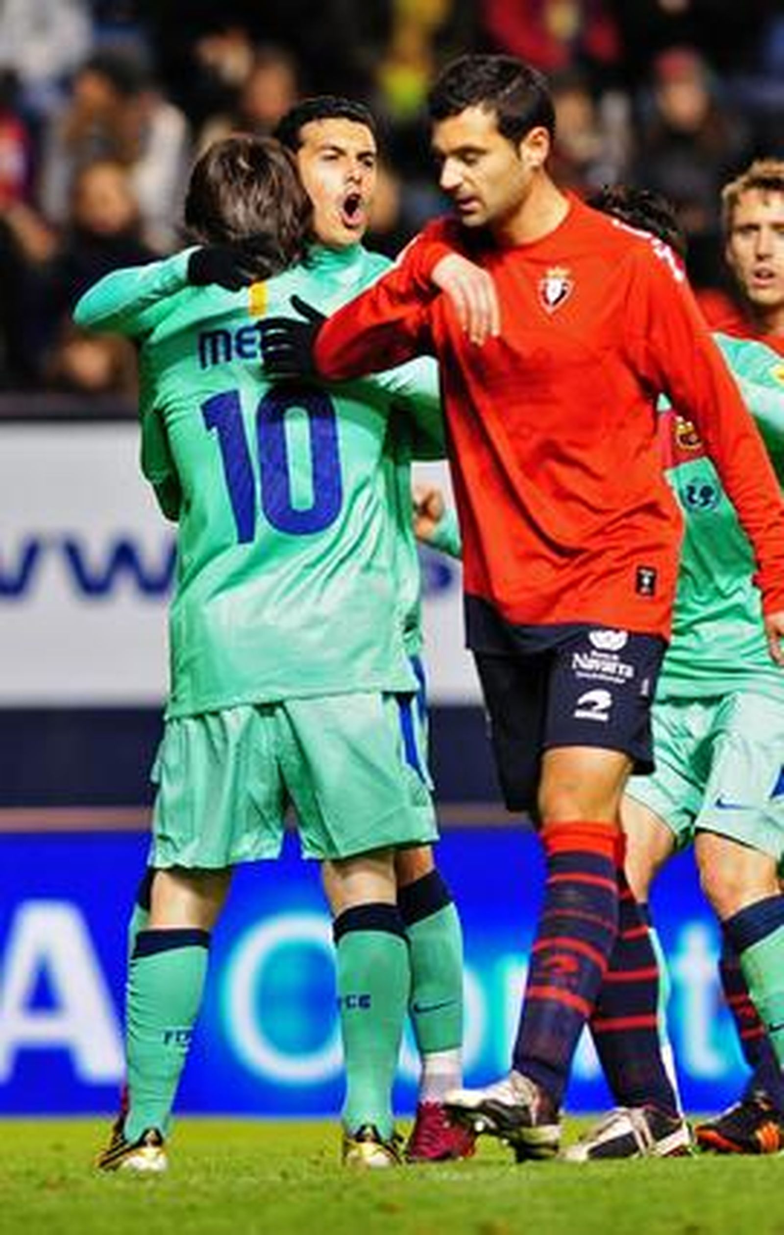 El Barcelona gana con facilidad a Osasuna en Pamplona. / AFP