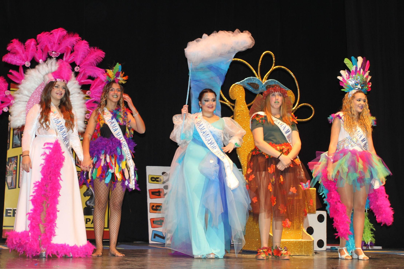 Gala de la coronación de  la choquera mayor e infantil del Carnaval Colombino 2018