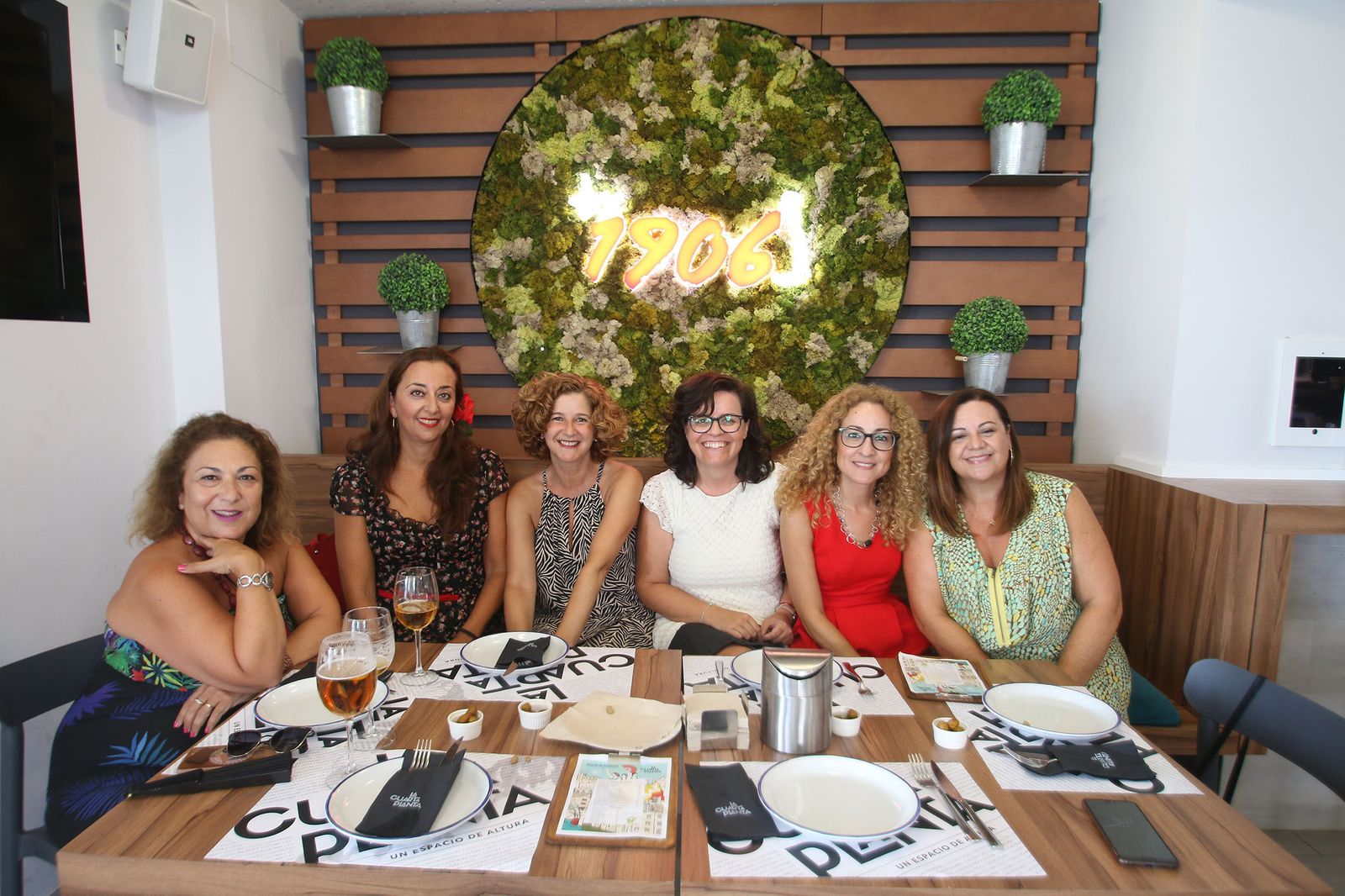 Las imágenes de la feria del mediodía del martes 20, en la Cuarta Planta. Feria de Almería 2019