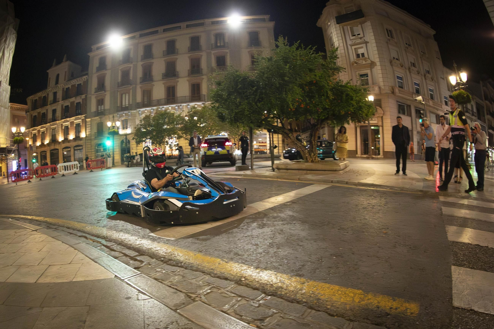 Así se probó el circuito urbano de karts de Granada, en imágenes