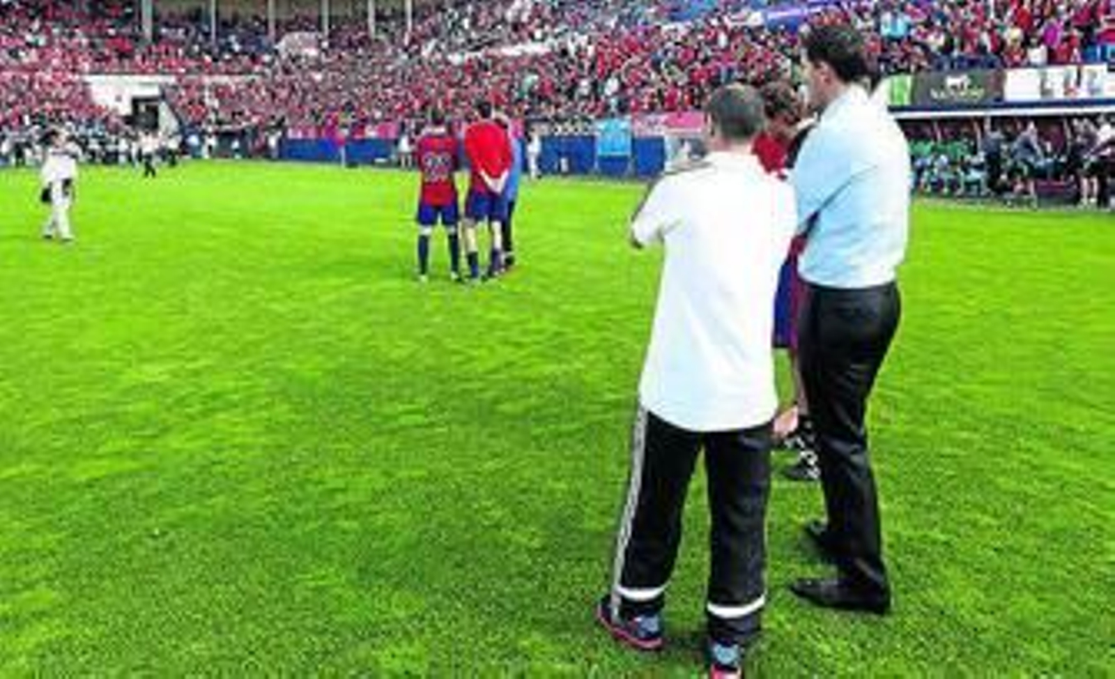 Gracia, que descendió ayer con Osasuna, es uno de los candidatos.