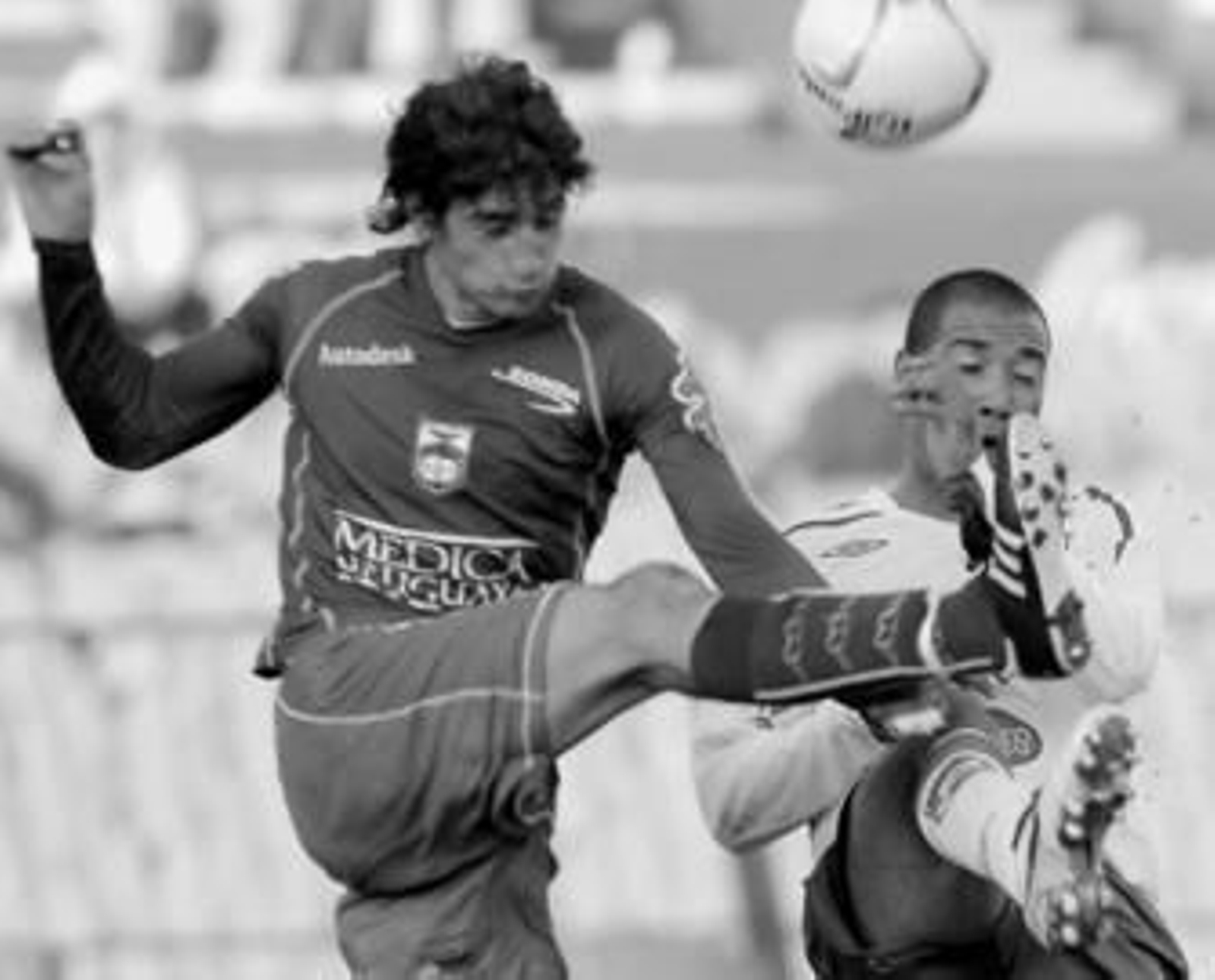 El central uruguayo Andrés Lamas, durante un partido de la presente temporada con el Defensor.