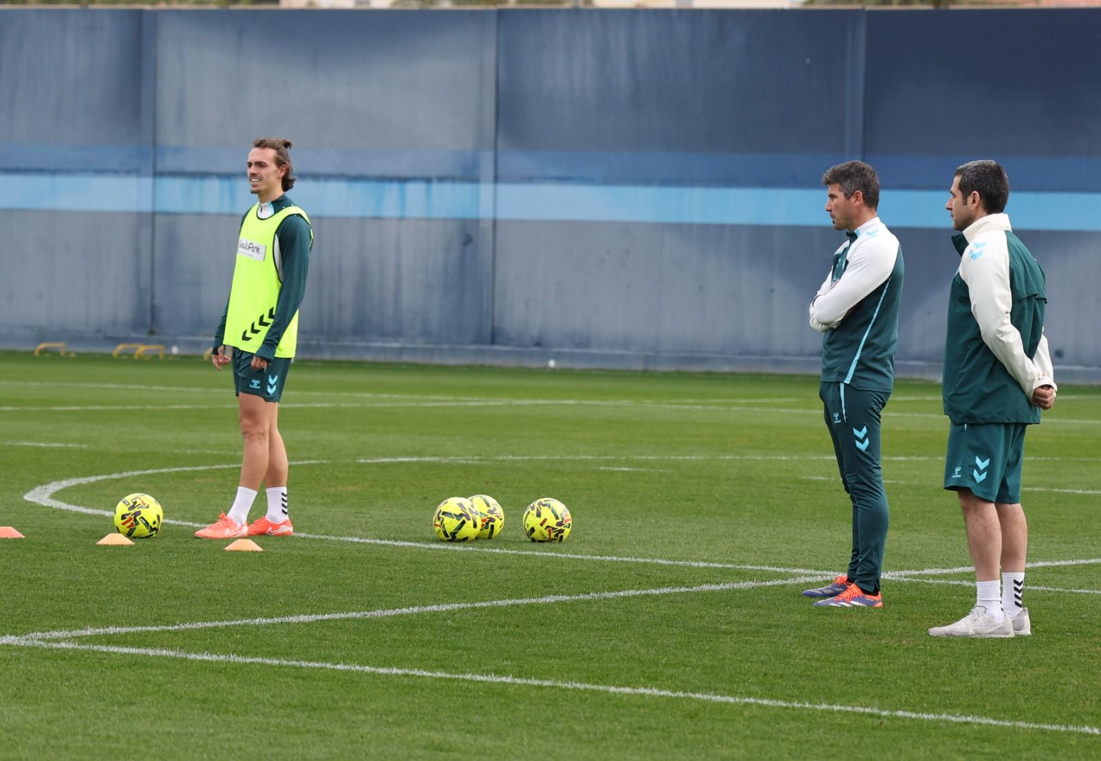 Recio, ante la mirada de Funes.