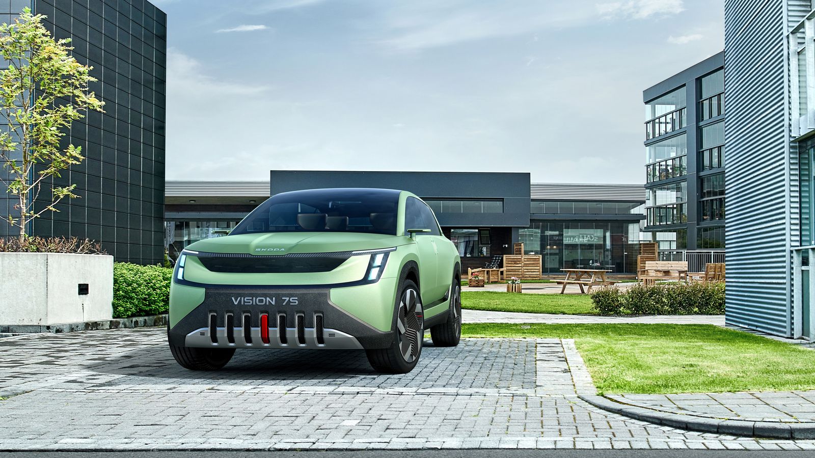 Skoda liga su imagen a dos tonalidades de verde diferentes en su gama de colores, que también están presentes en el Vision 7S: Esmeralda y Verde Eléctrico.