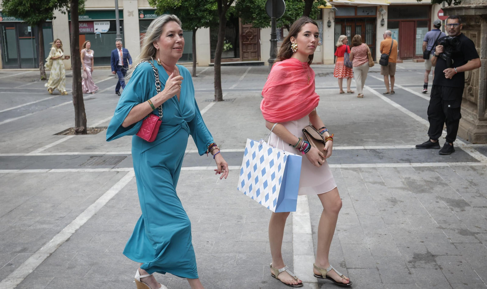 Imágenes de los asistentes a la comunión de la nieta del empresario José Luis López en Jerez