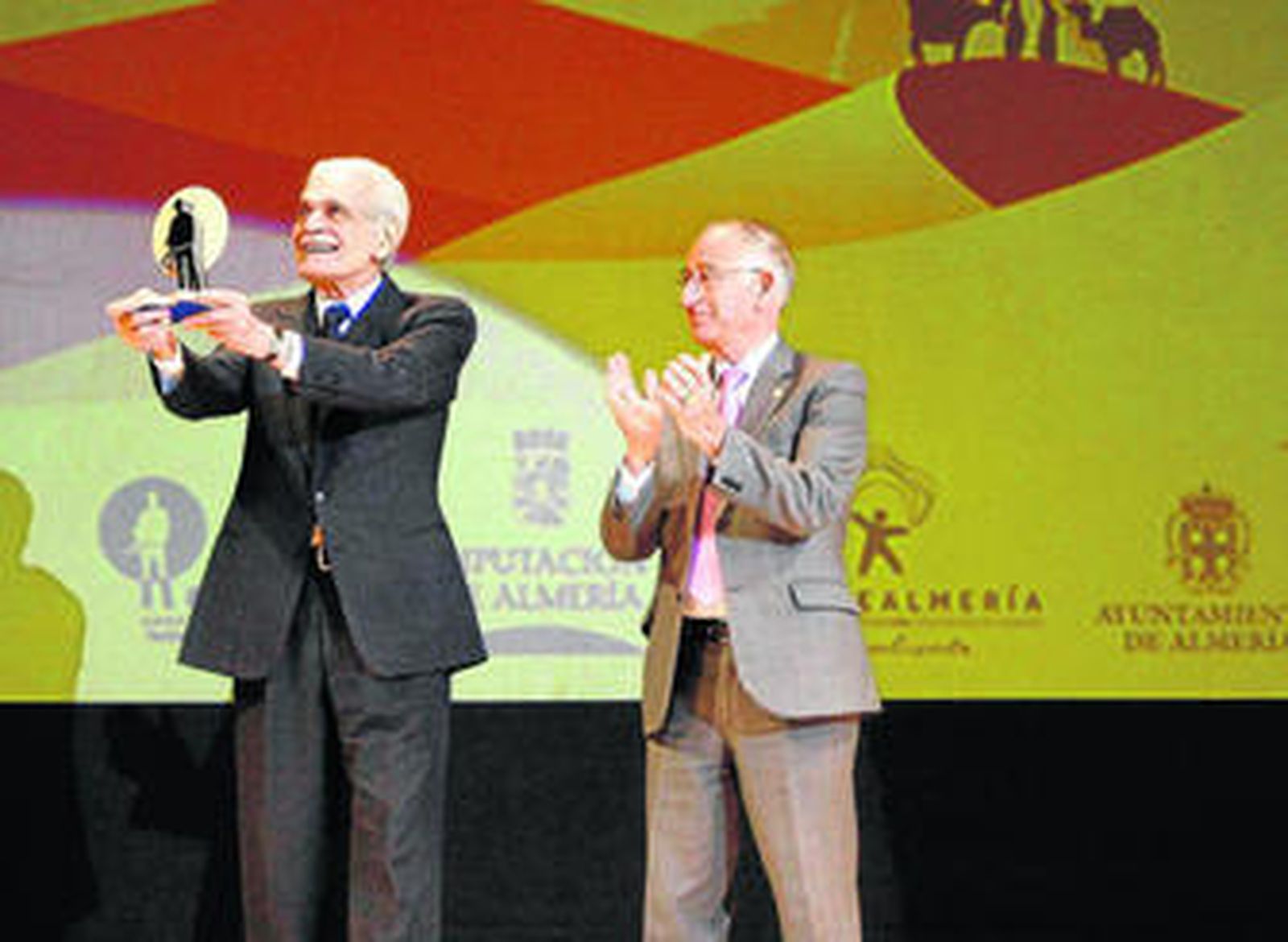 Omar Sharif al recoger el premio.
