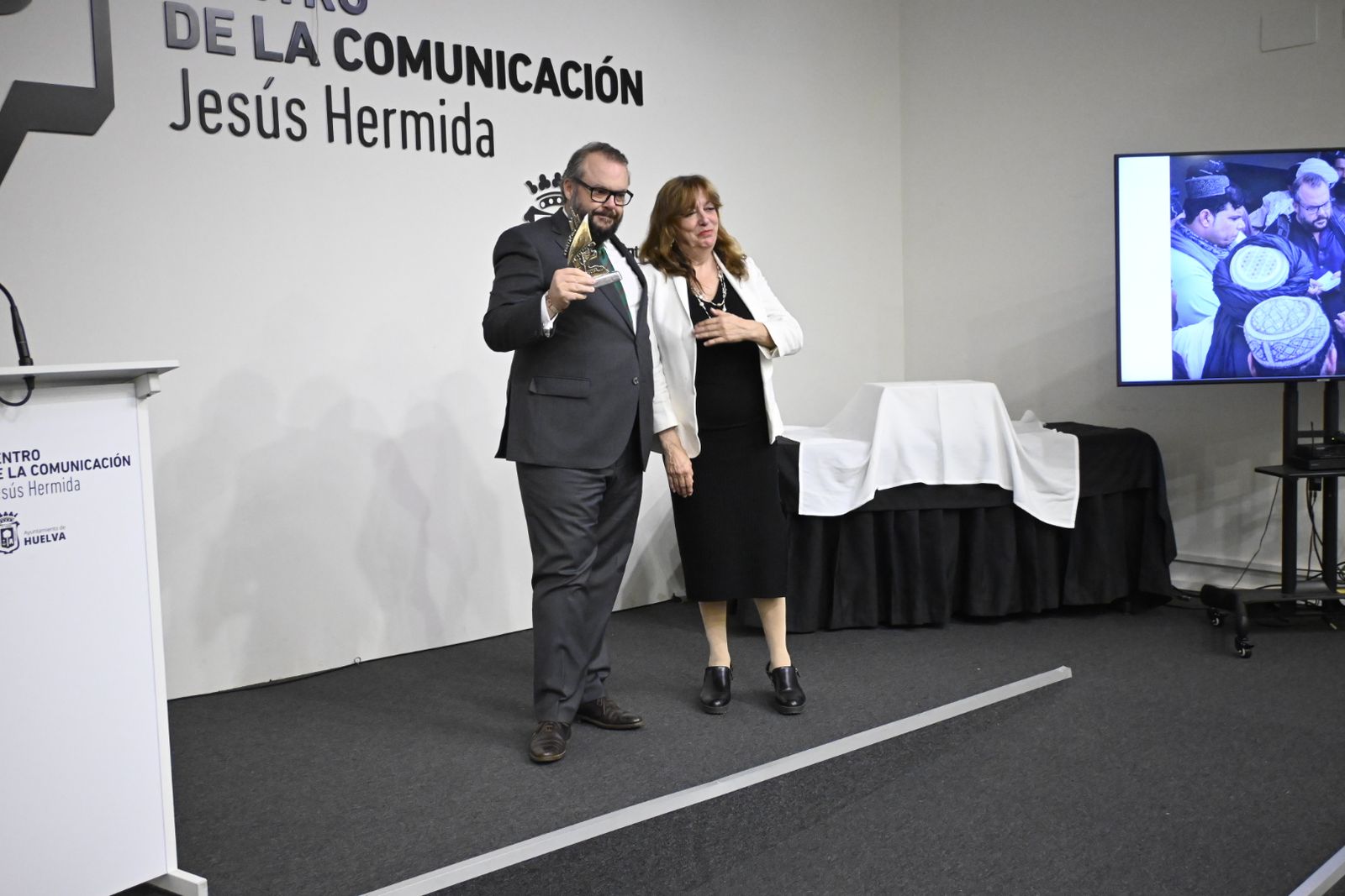 Las imágenes de la entrega del premio Ángel Serradilla 2024 en Huelva