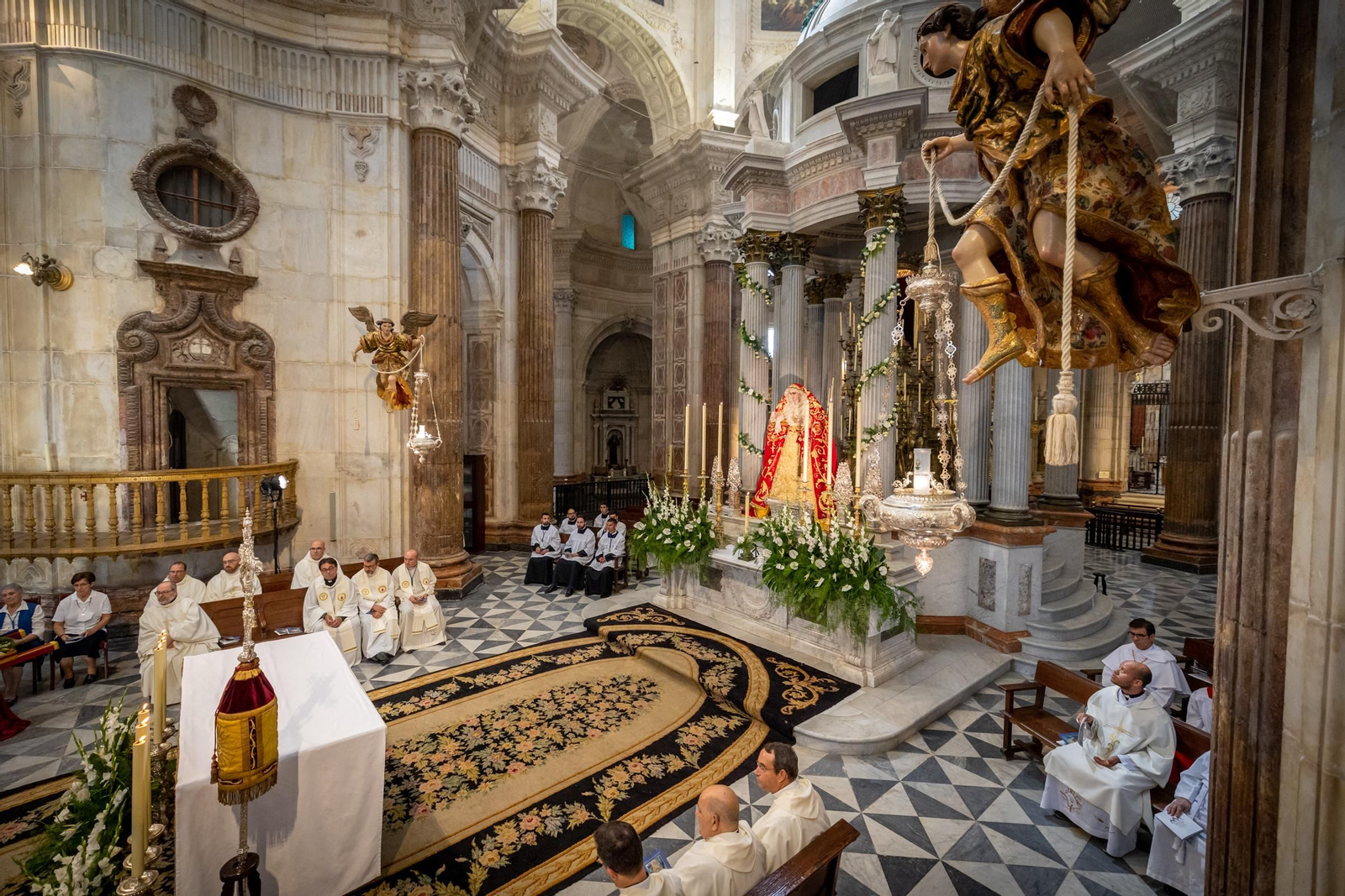 Imágenes de la coronación de la Virgen de las Penas