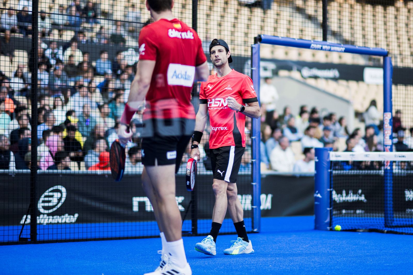 Las mejores fotos de la tercera jornada de pádel en el Estadio de la Cartuja