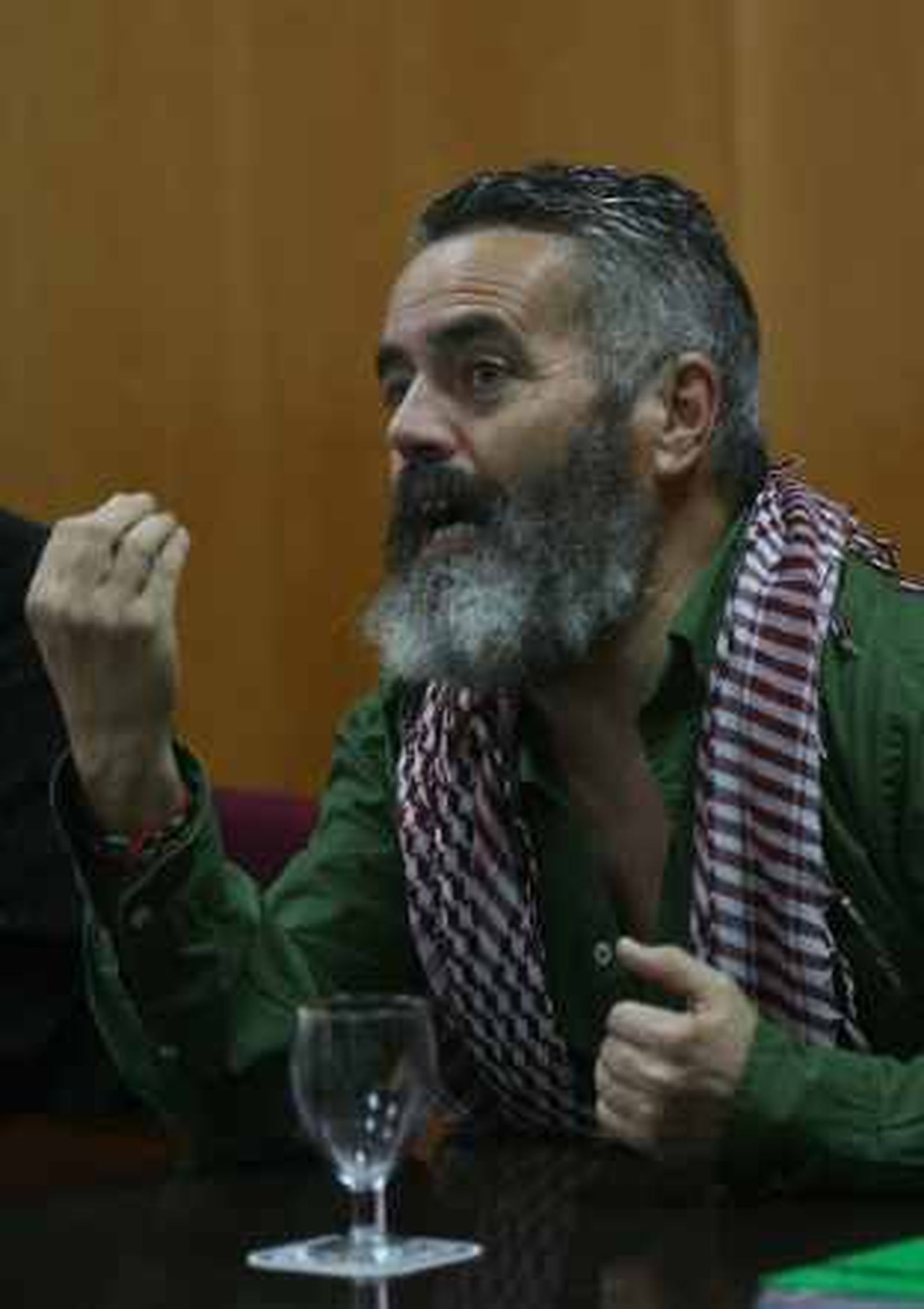 Podemos sobre Sánchez Gordillo: "No vamos a cerrarle la puerta a nadie"