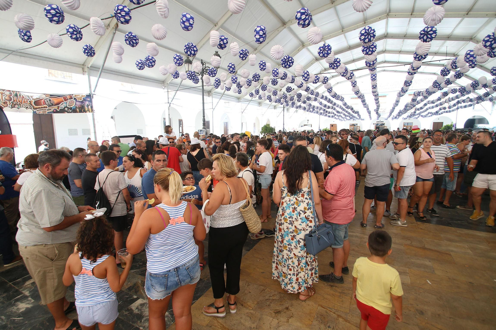 Imagen de archivo de una de las muchas fiestas del mediodía de la provincia.