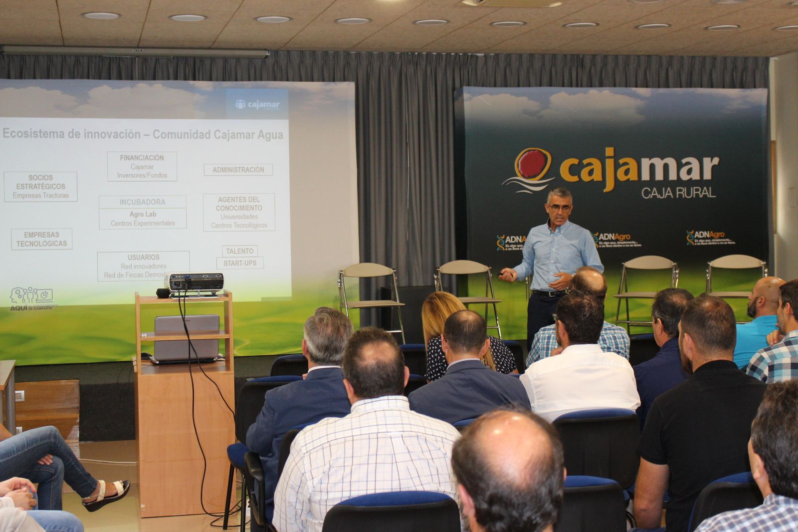 Roberto García Torrente, en una charla en la Estación Experimental de Cajamar.